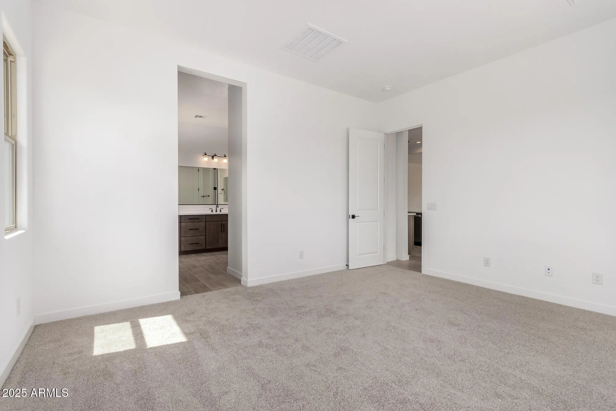 Property Slideshow image 15 of 44 | 24099 n 171st dr, Surprise, AZ, 85387