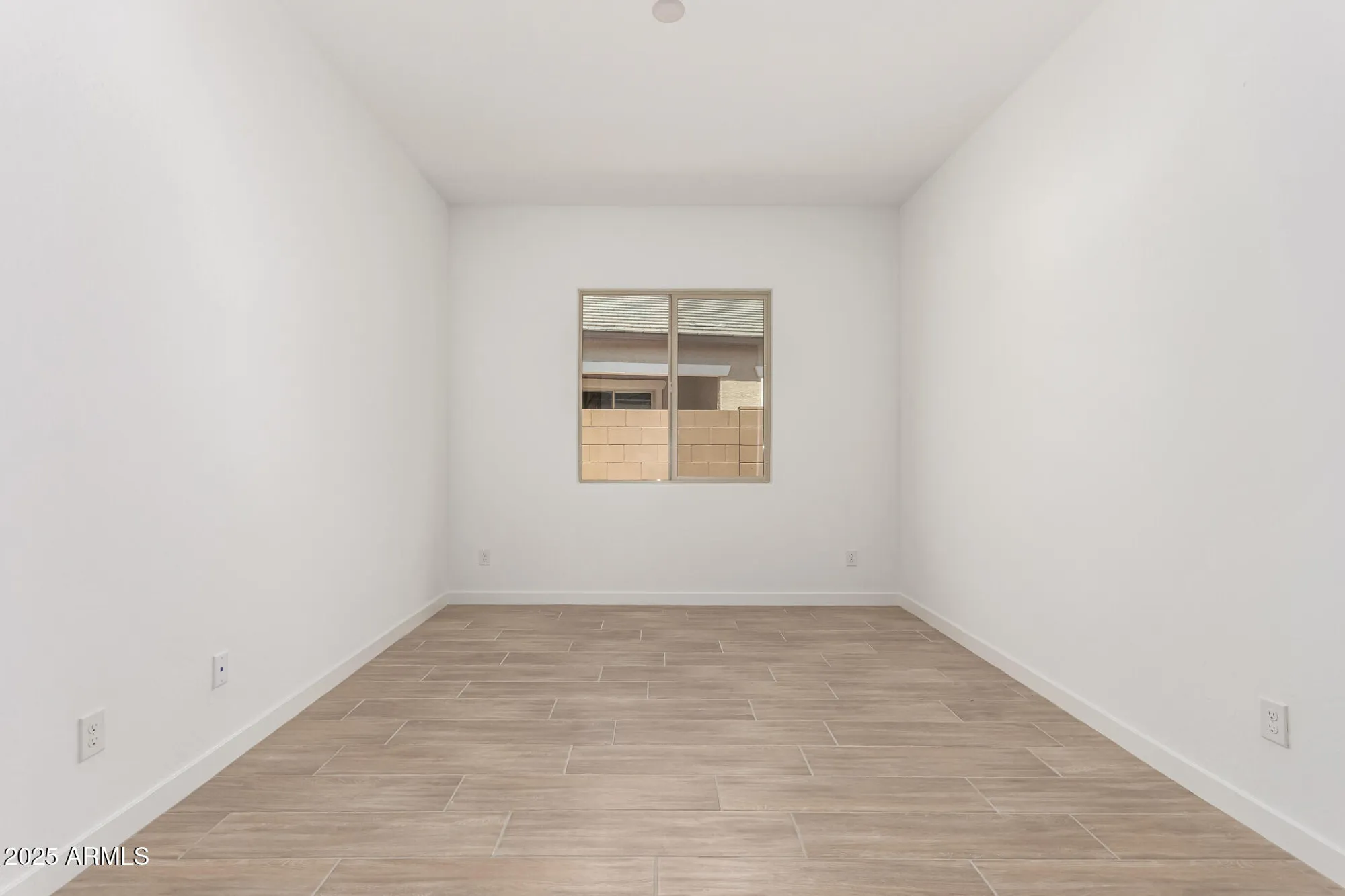 Property Slideshow image 26 of 44 | 24099 n 171st dr, Surprise, AZ, 85387