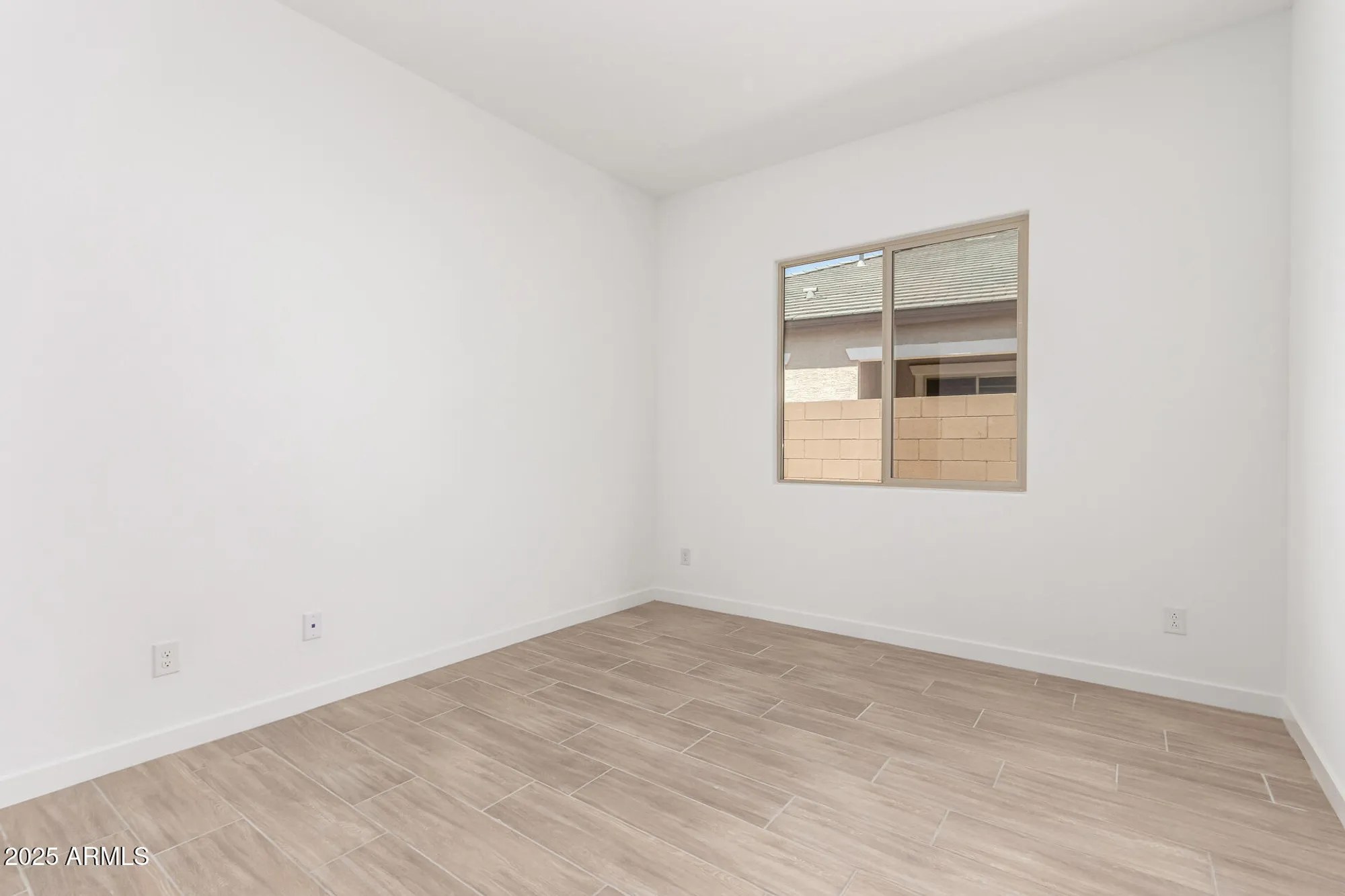 Property Slideshow image 27 of 44 | 24099 n 171st dr, Surprise, AZ, 85387