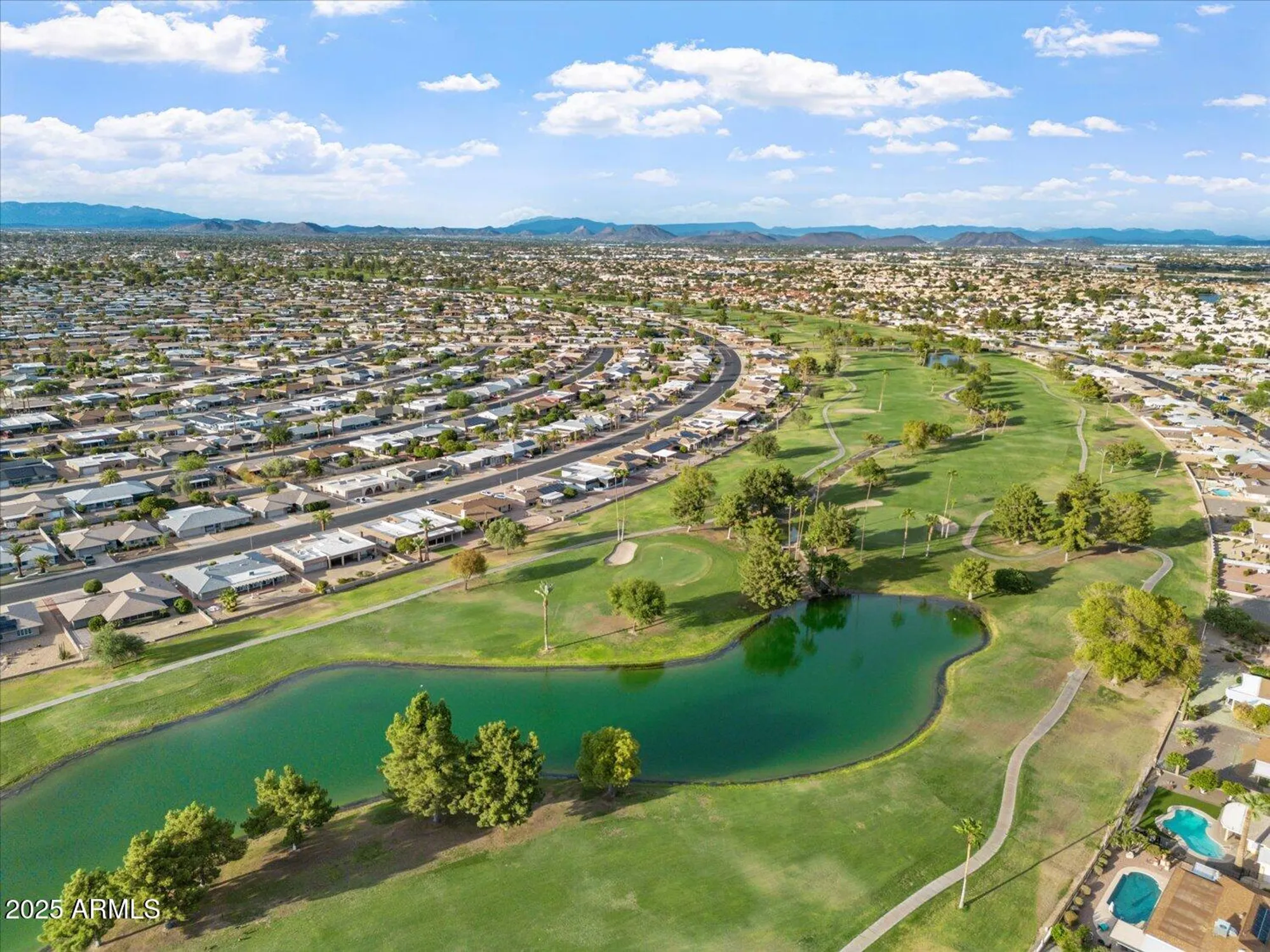 Property Slideshow image 1 of 26 | 9429 w rolling hills dr, Sun City, AZ, 85351