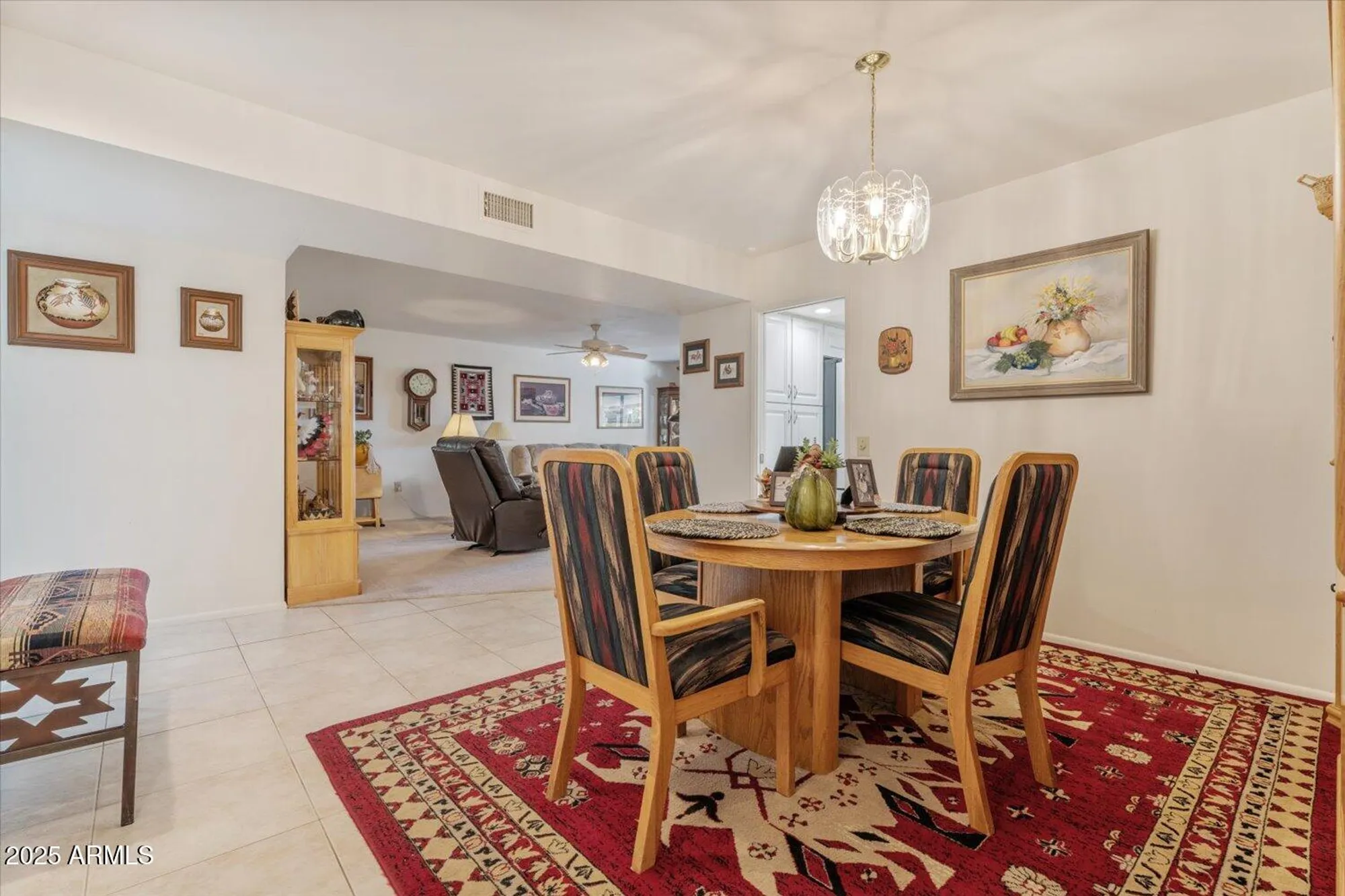 Property Slideshow image 13 of 26 | 9429 w rolling hills dr, Sun City, AZ, 85351