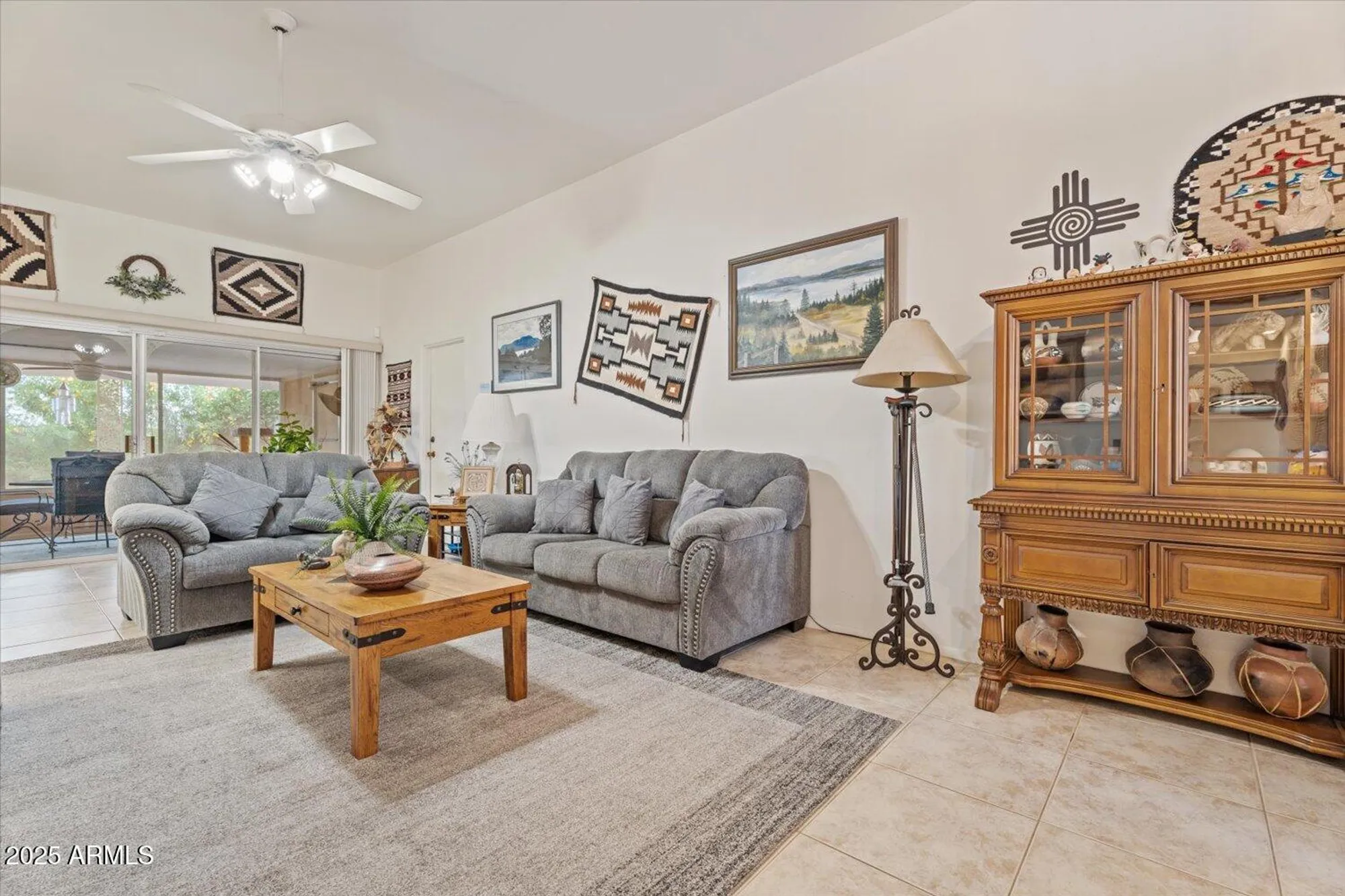 Property Slideshow image 14 of 26 | 9429 w rolling hills dr, Sun City, AZ, 85351