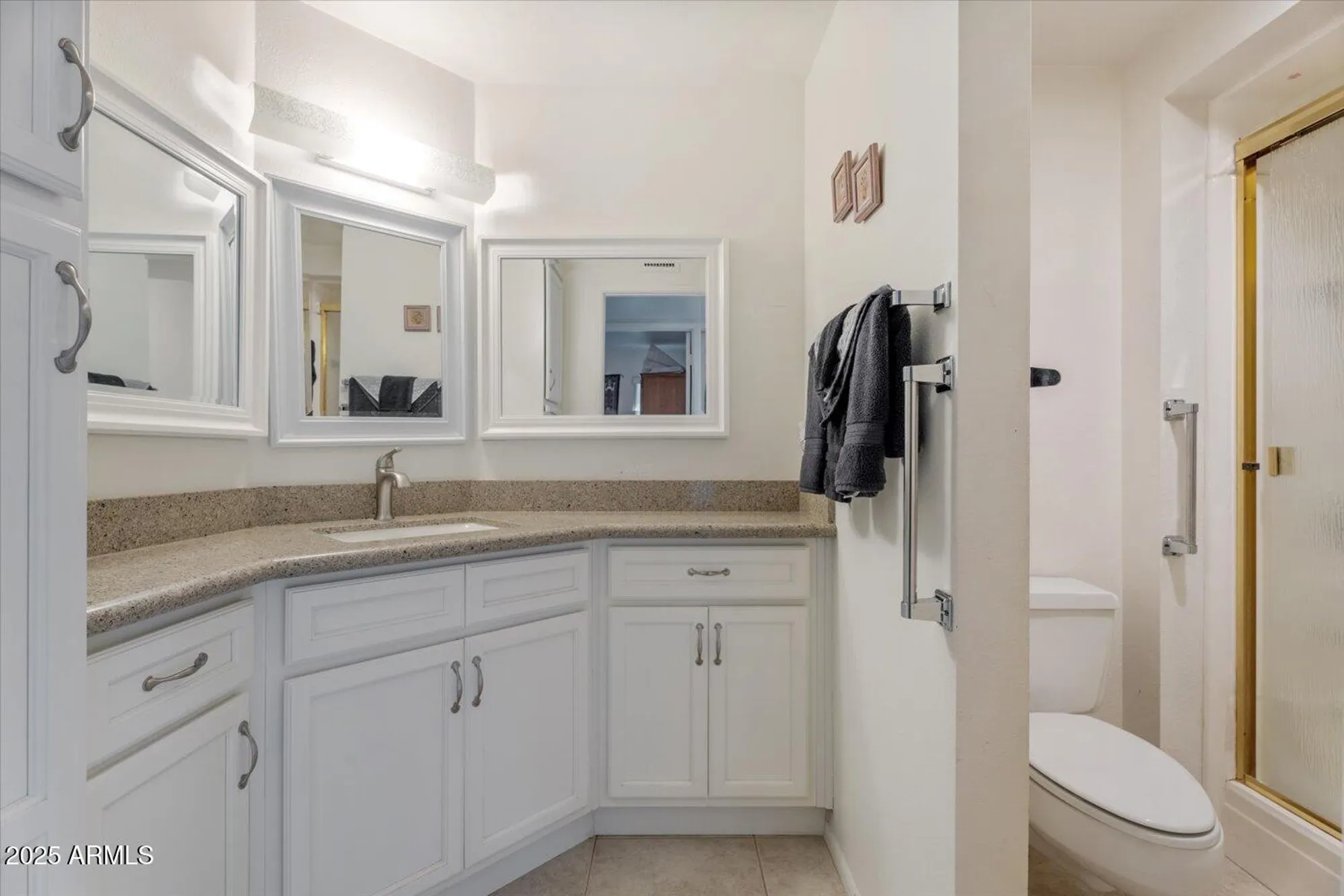 Property Slideshow image 23 of 26 | 9429 w rolling hills dr, Sun City, AZ, 85351