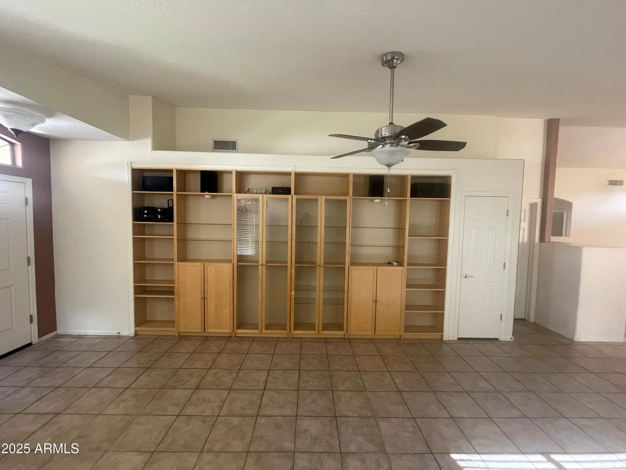 Property Slideshow image 6 of 59 | 10379 w tonopah dr, Peoria, AZ, 85382