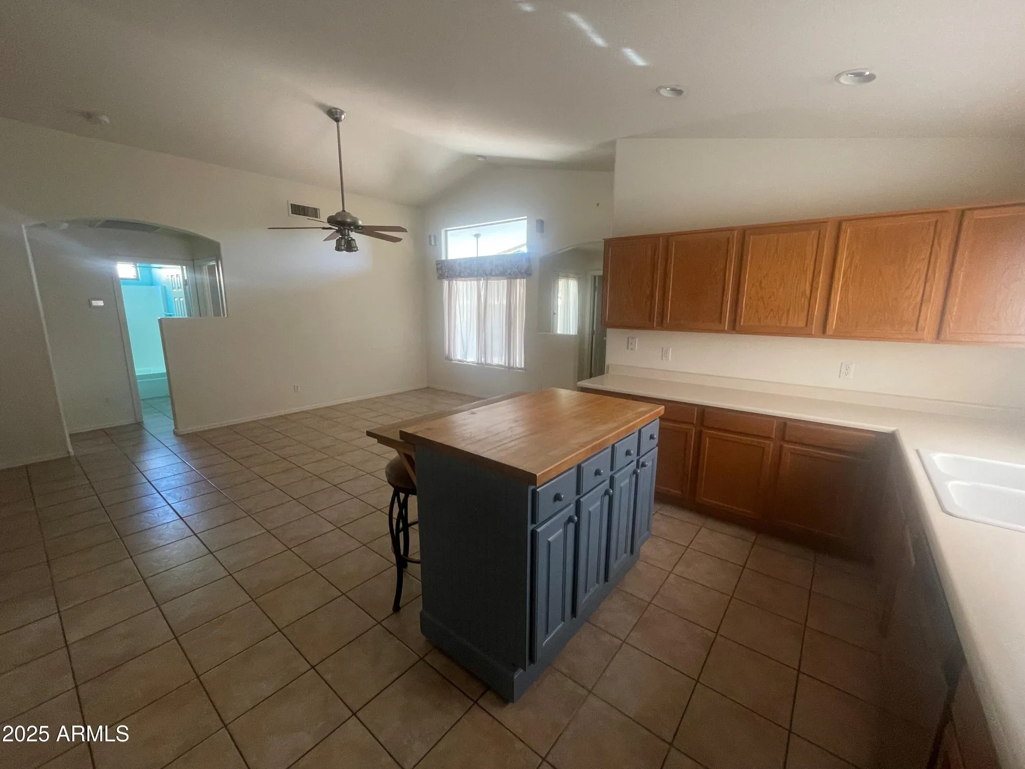 Property Slideshow image 18 of 59 | 10379 w tonopah dr, Peoria, AZ, 85382