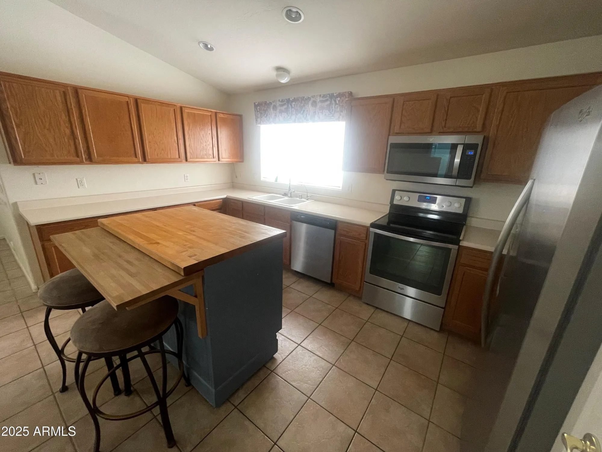 Property Slideshow image 19 of 59 | 10379 w tonopah dr, Peoria, AZ, 85382