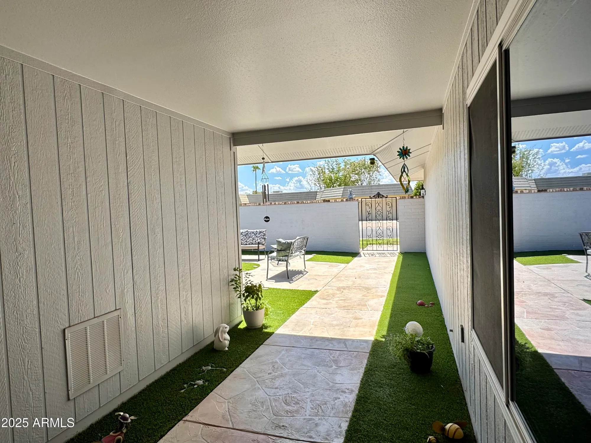 Property Slideshow image 5 of 41 | 10520 w campana dr, Sun City, AZ, 85351