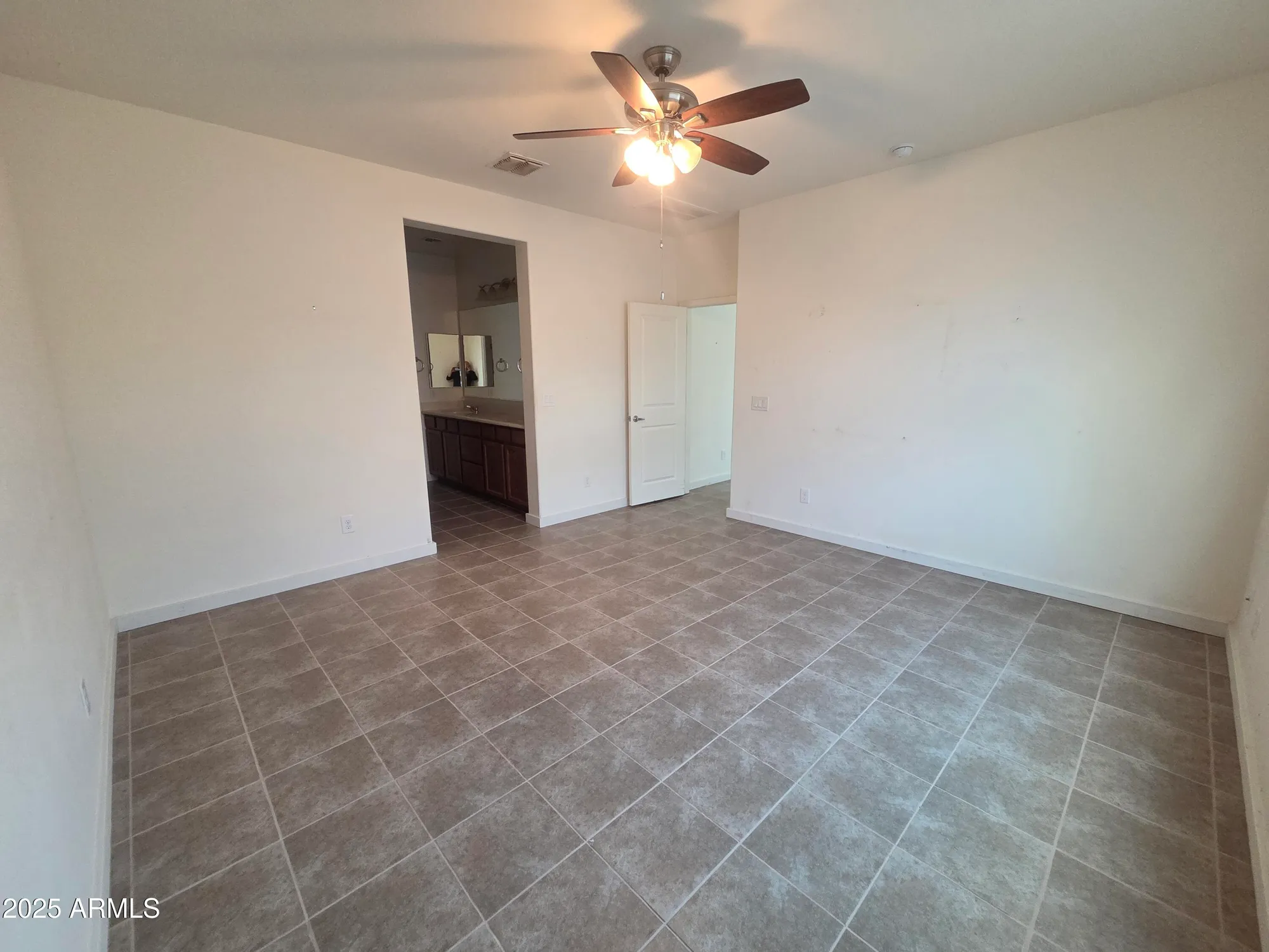 Property Slideshow image 8 of 18 | 22596 w loma linda blvd, Buckeye, AZ, 85326