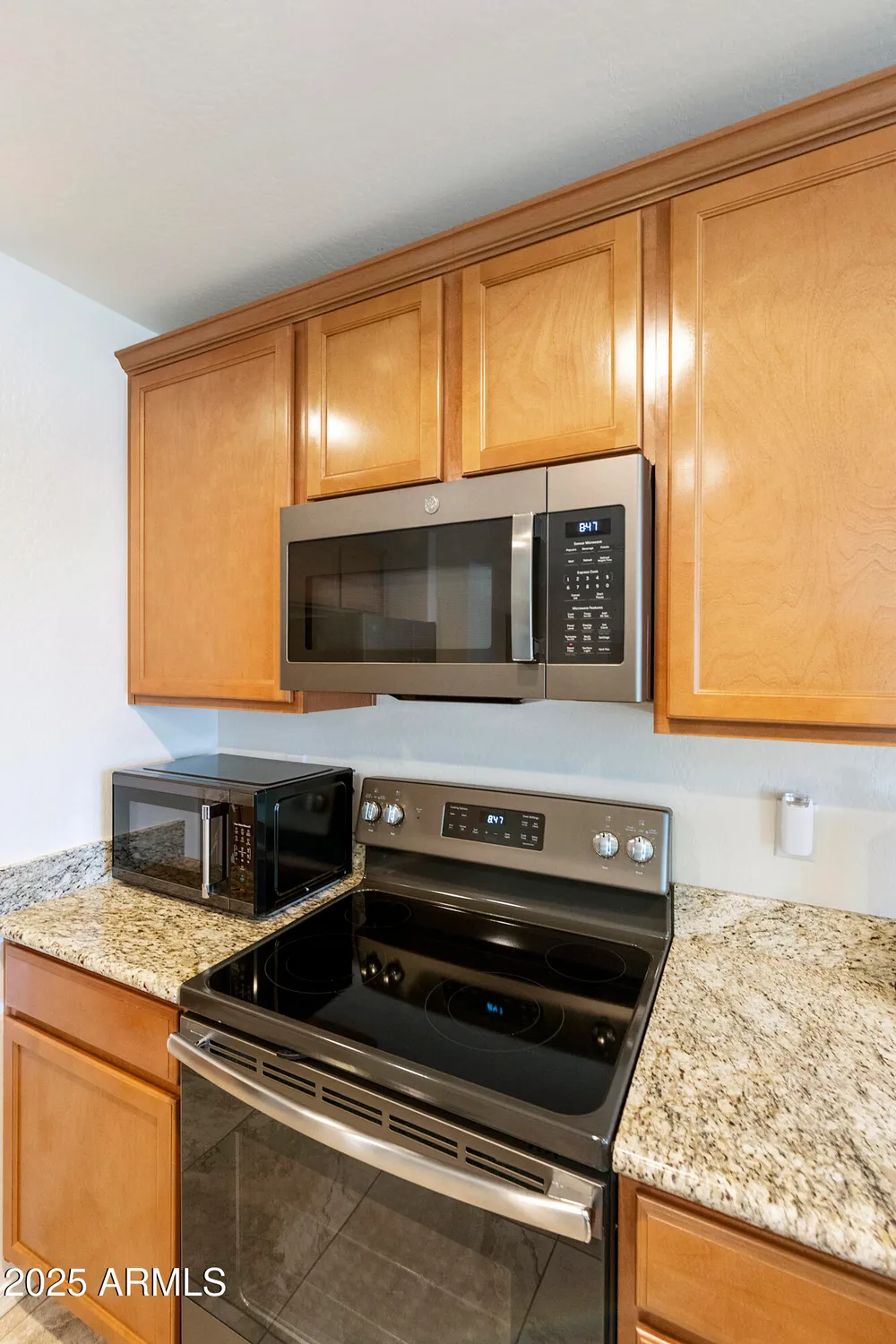 Property Slideshow image 8 of 27 | 1740 e 16th ave, Apache Junction, AZ, 85119