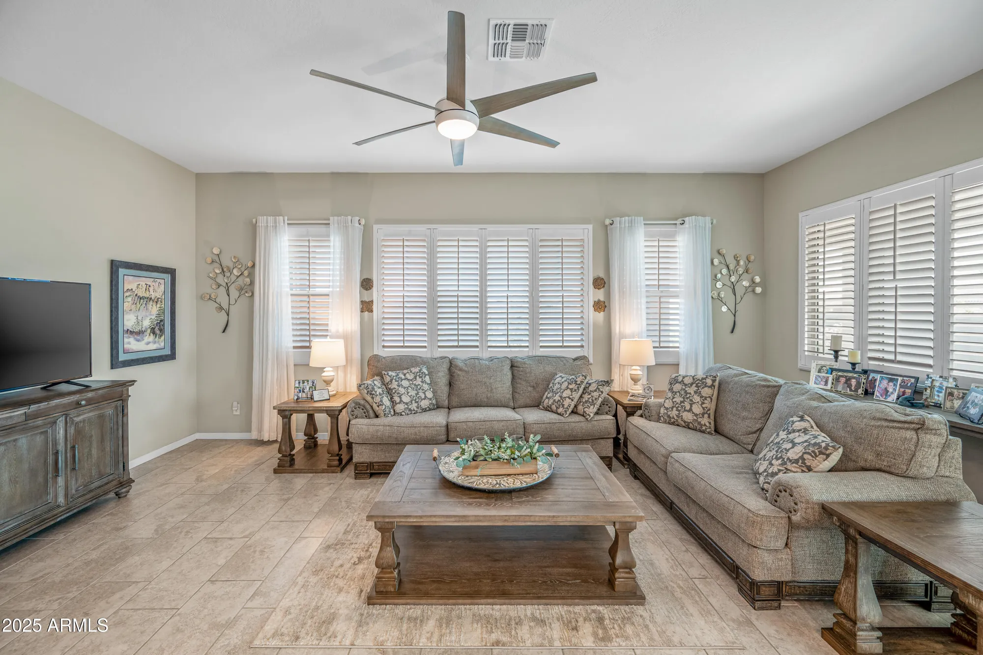 Property Slideshow image 14 of 52 | 20823 n evergreen dr, Maricopa, AZ, 85138