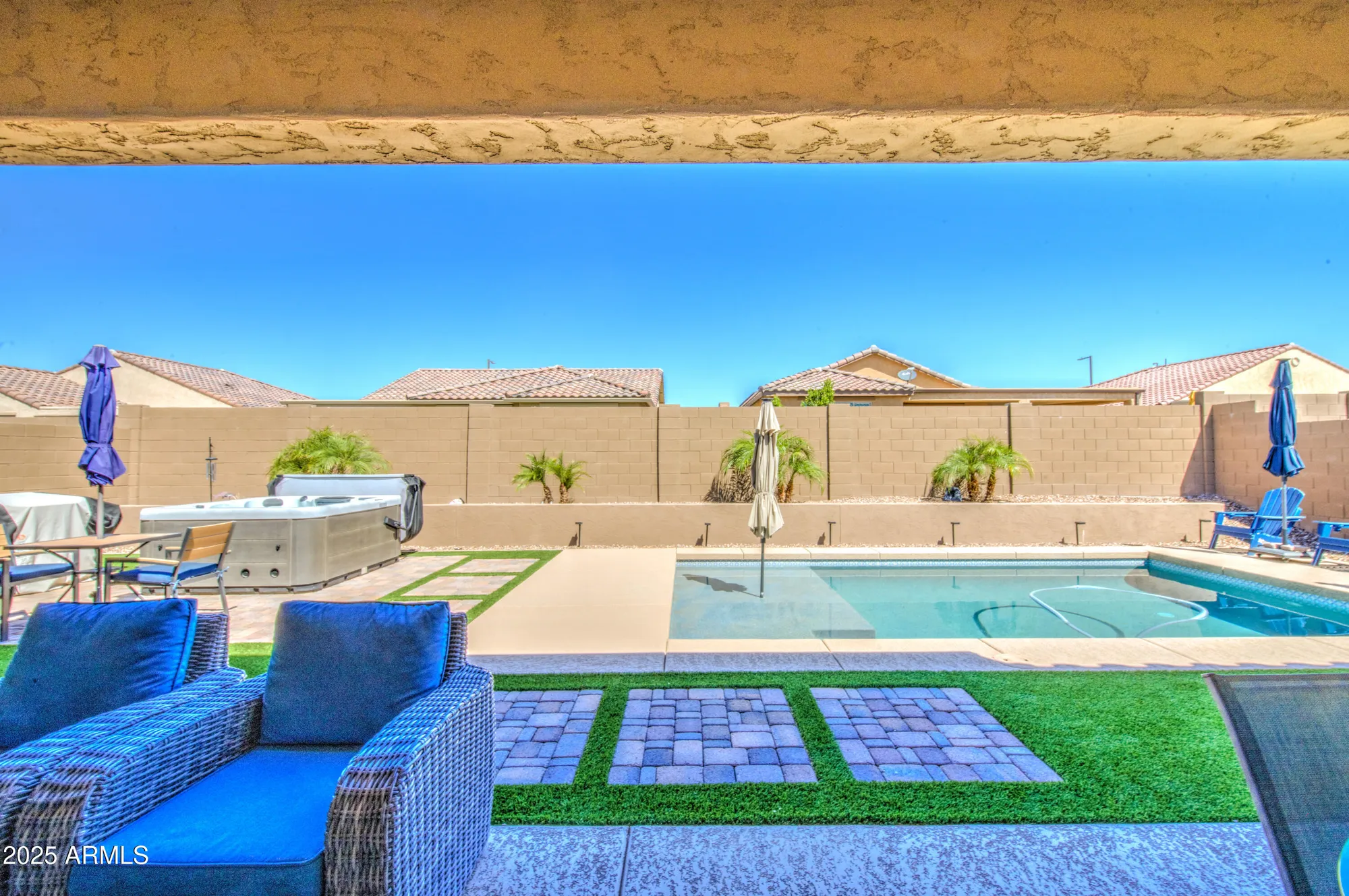 Property Slideshow image 5 of 69 | 6314 w muirfield way, Florence, AZ, 85132