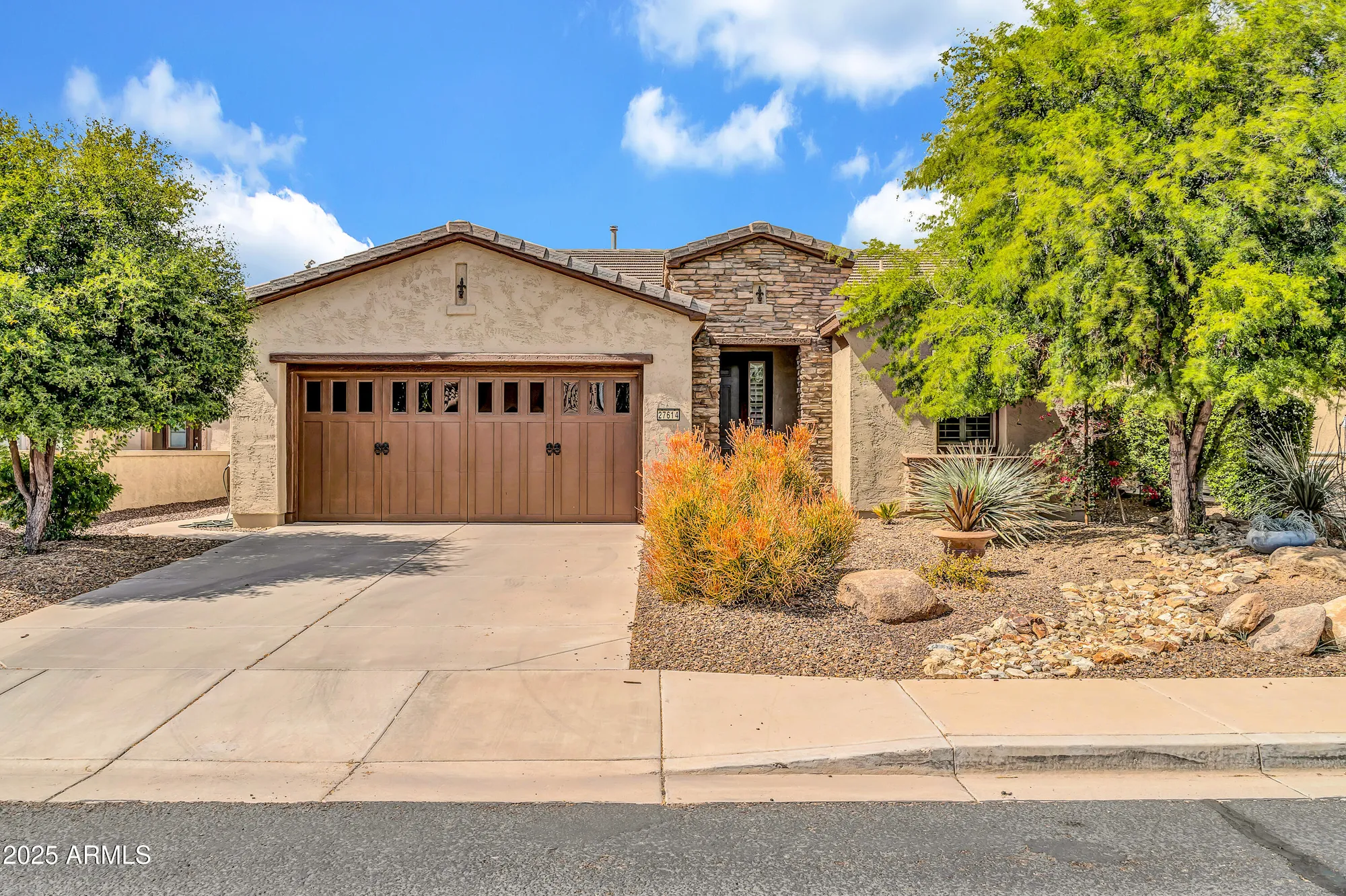 Property Slideshow image 2 of 42 | 27614 n 129th ln, Peoria, AZ, 85383