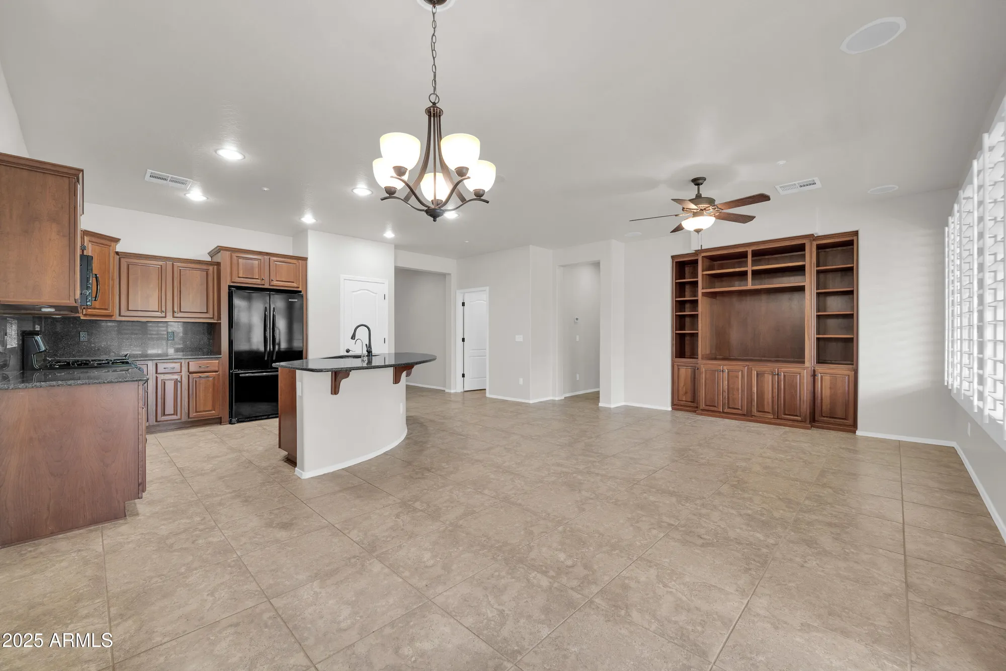 Property Slideshow image 13 of 42 | 27614 n 129th ln, Peoria, AZ, 85383