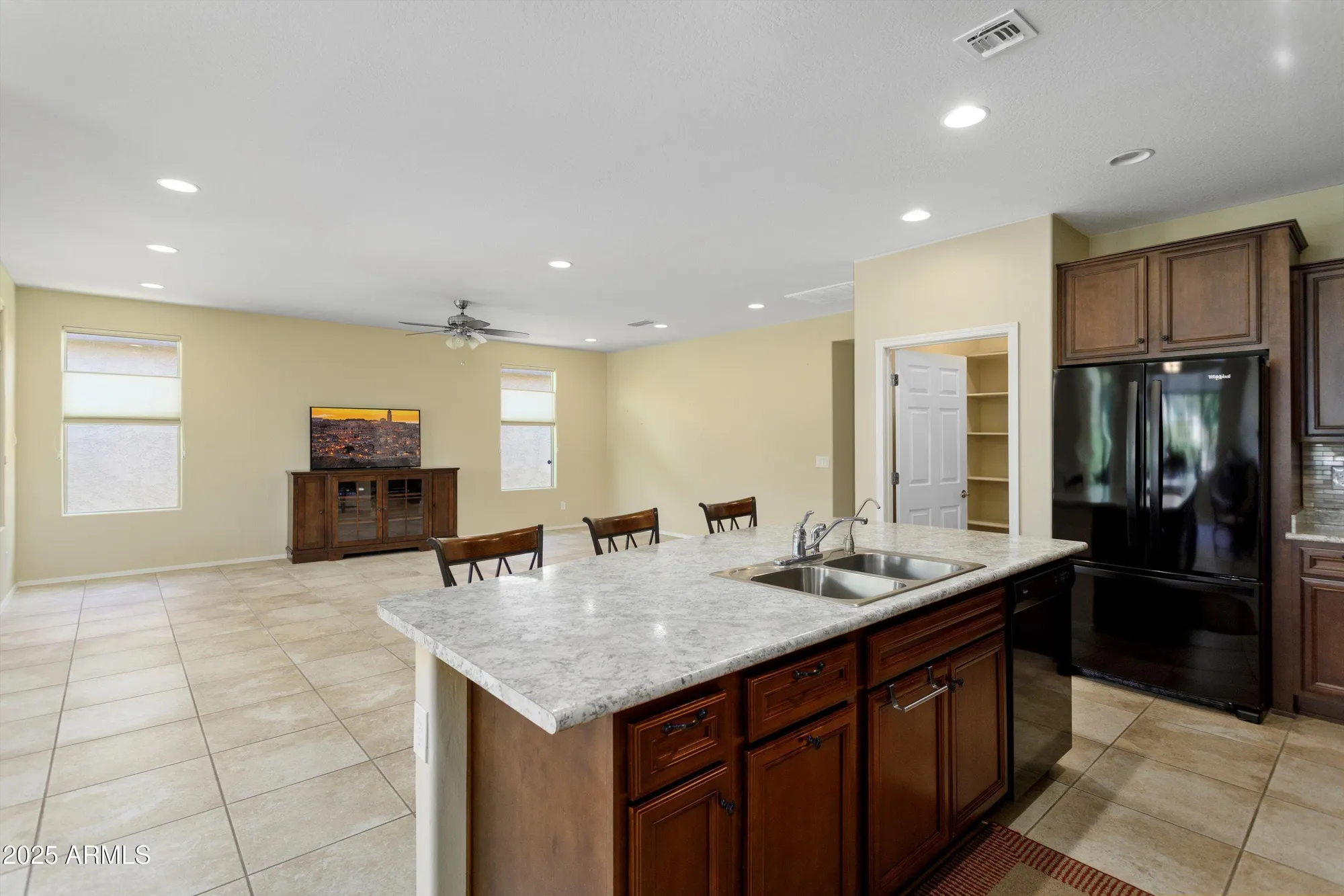 Property Slideshow image 16 of 37 | 26456 w cat balue dr, Buckeye, AZ, 85396
