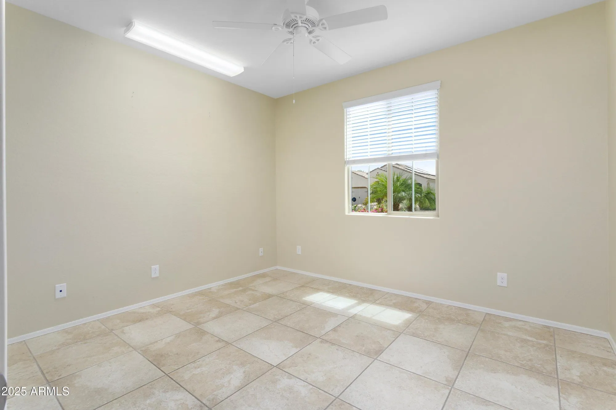 Property Slideshow image 26 of 37 | 26456 w cat balue dr, Buckeye, AZ, 85396