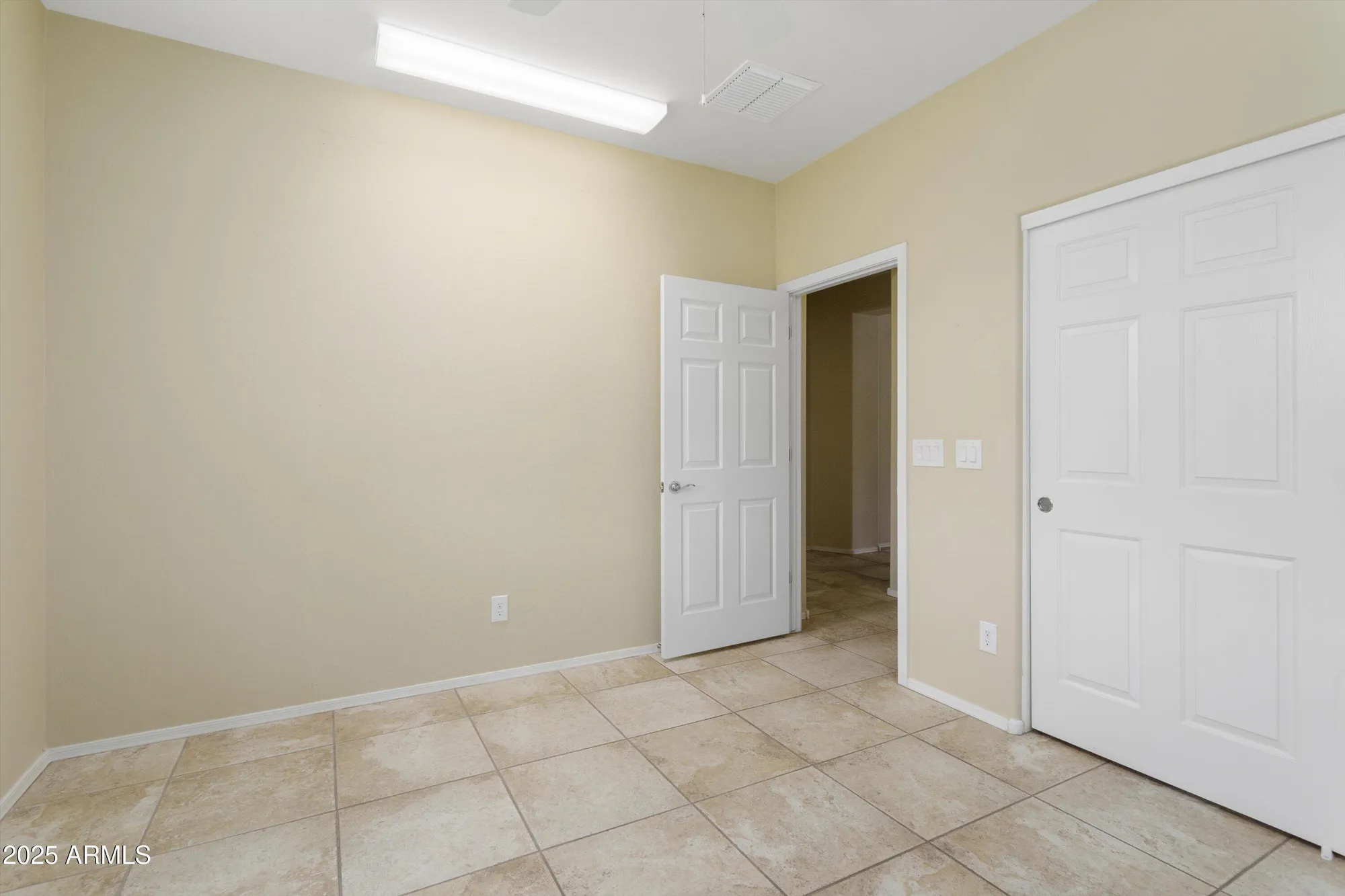 Property Slideshow image 27 of 37 | 26456 w cat balue dr, Buckeye, AZ, 85396