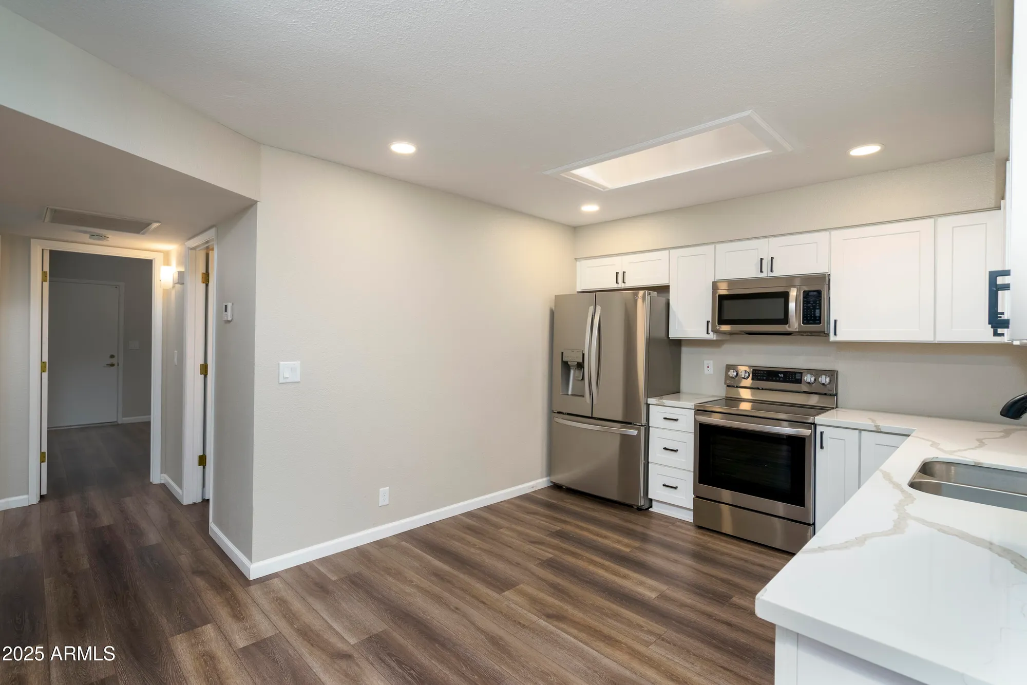 Property Slideshow image 3 of 19 | 2064 s farnsworth dr unit 109, Mesa, AZ, 85209