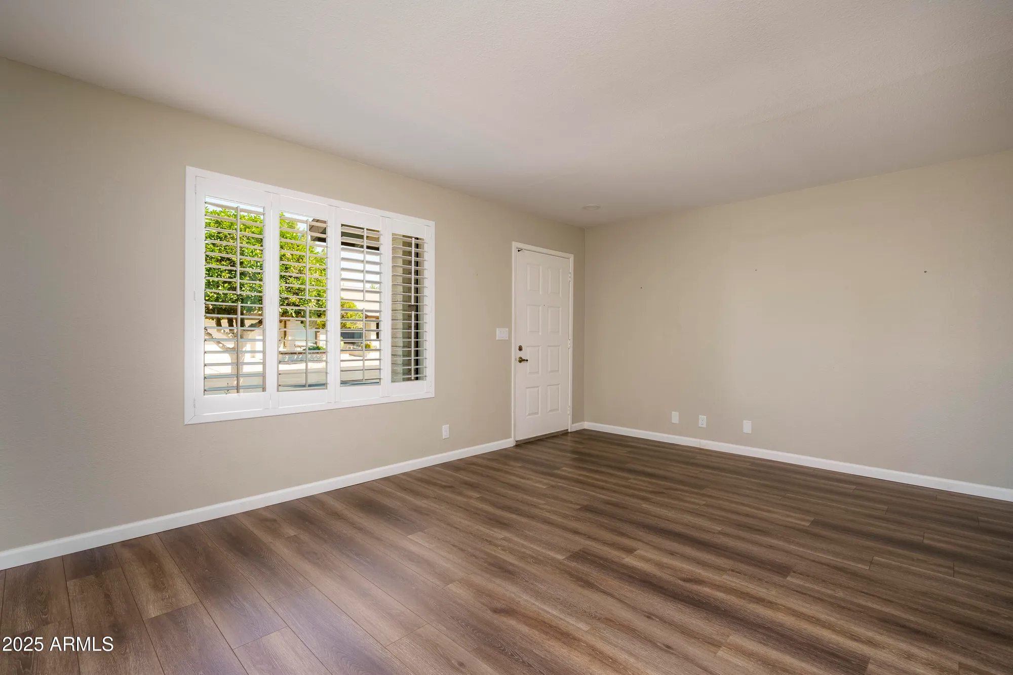 Property Slideshow image 5 of 19 | 2064 s farnsworth dr unit 109, Mesa, AZ, 85209