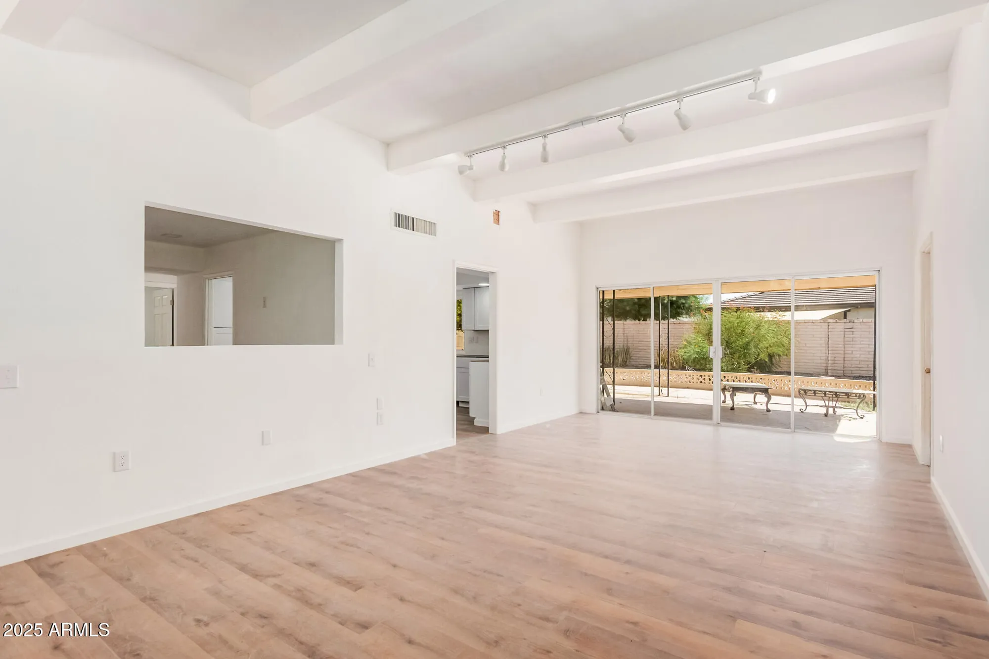 Property Slideshow image 4 of 21 | 15825 n 110th ave, Sun City, AZ, 85351