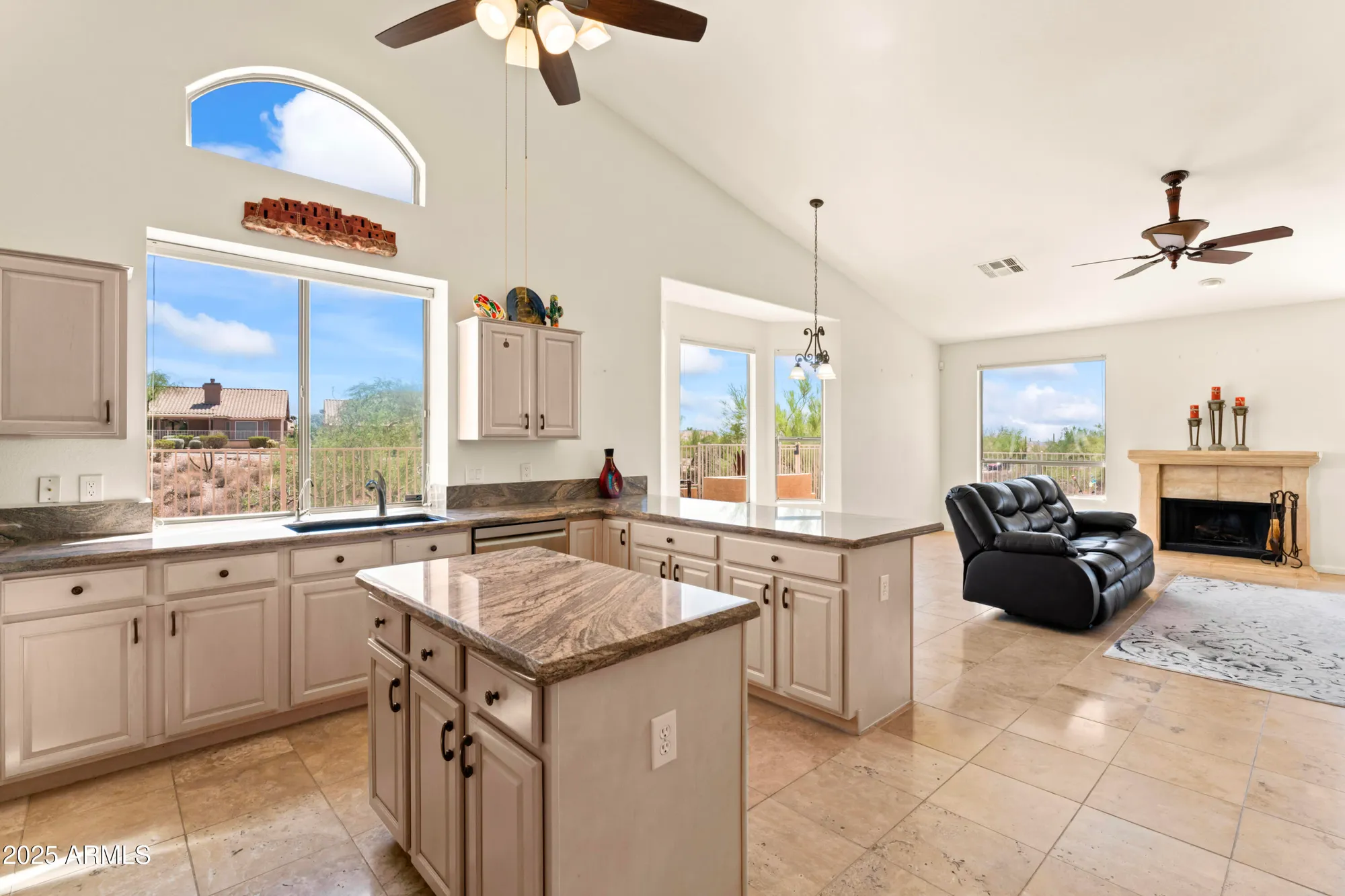 Property Slideshow image 13 of 49 | 8724 e sonoran way, Gold Canyon, AZ, 85118