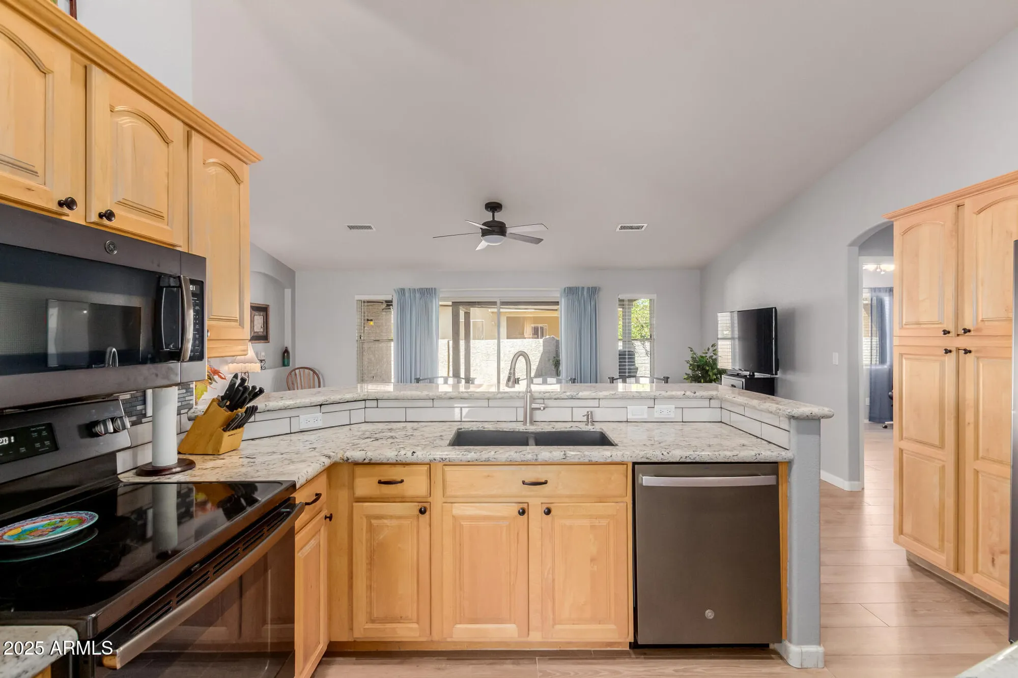 Property Slideshow image 17 of 40 | 5736 e lawndale st, Mesa, AZ, 85215