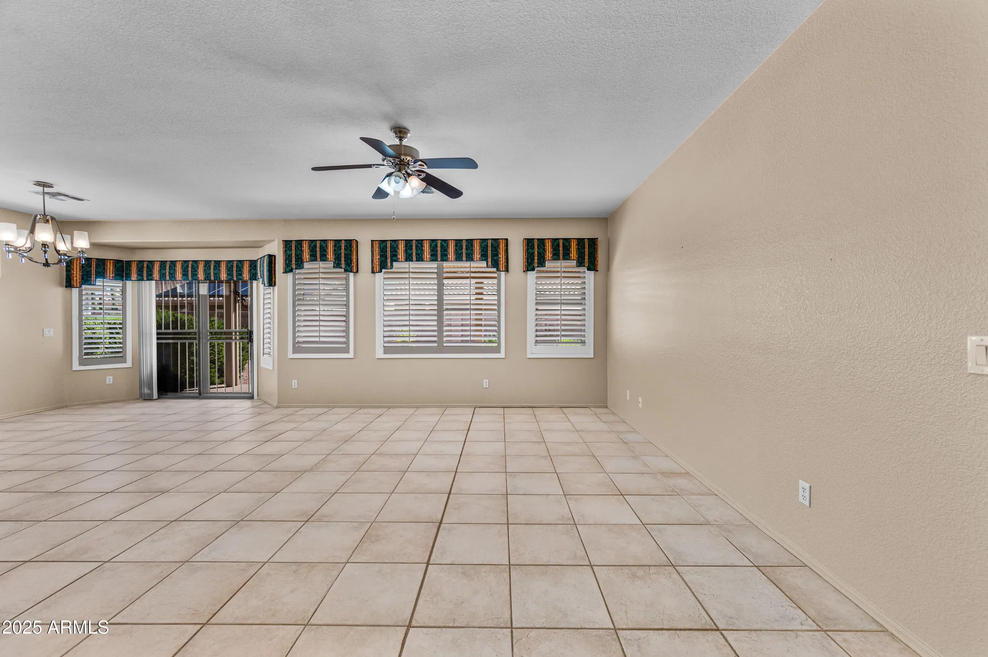 Property Slideshow image 17 of 46 | 6963 s nantucket st, Chandler, AZ, 85249