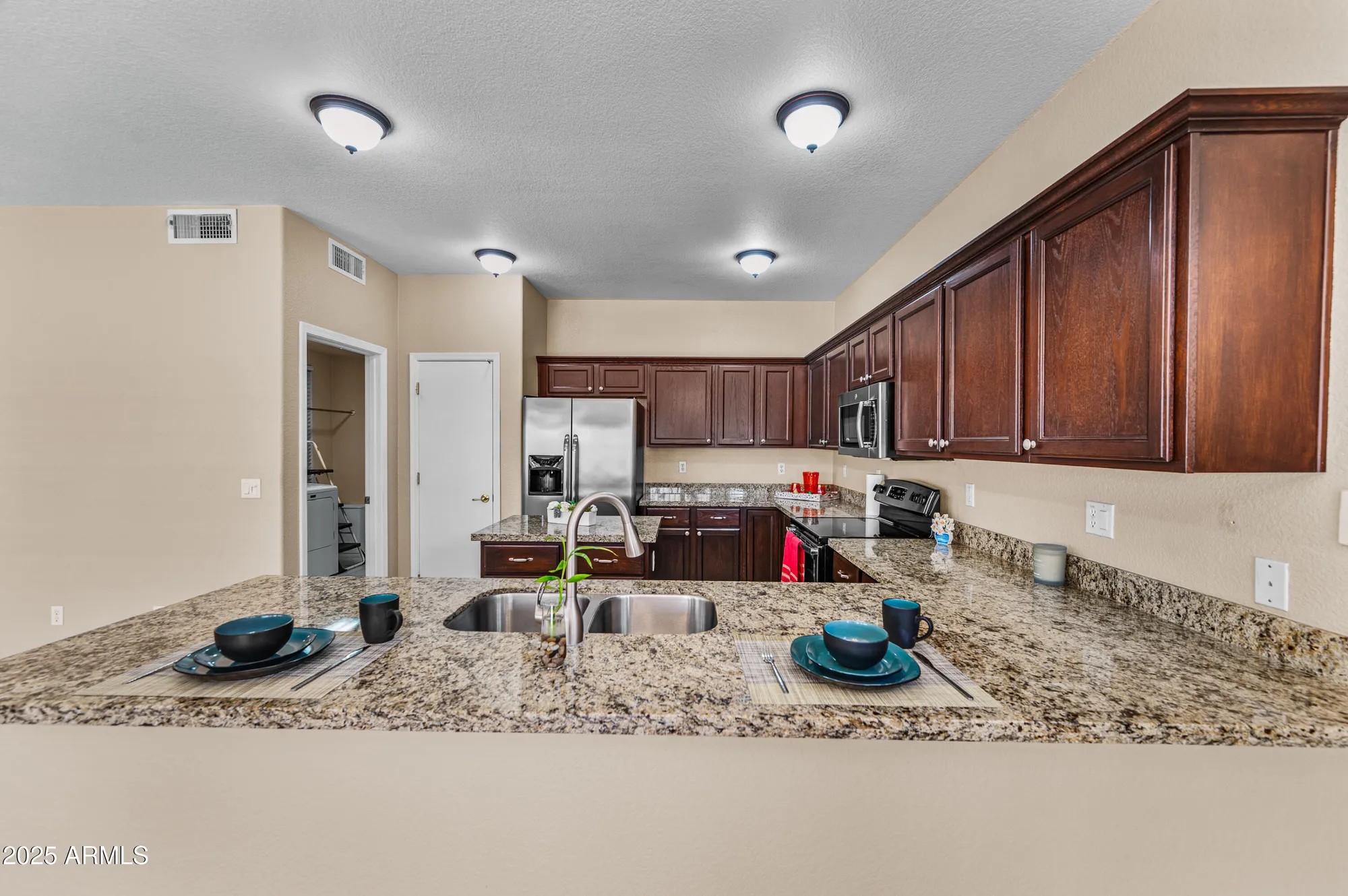 Property Slideshow image 21 of 46 | 6963 s nantucket st, Chandler, AZ, 85249