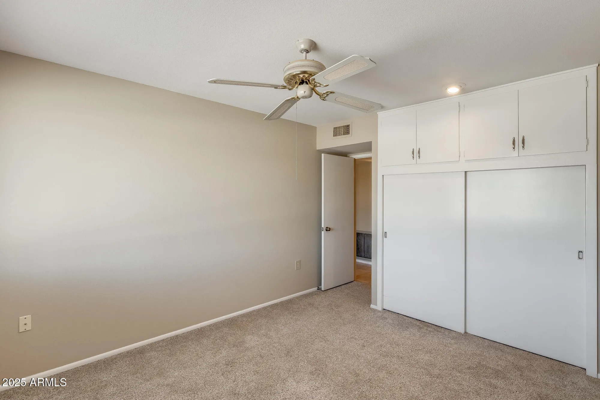 Property Slideshow image 19 of 38 | 14409 n mcphee dr, Sun City, AZ, 85351