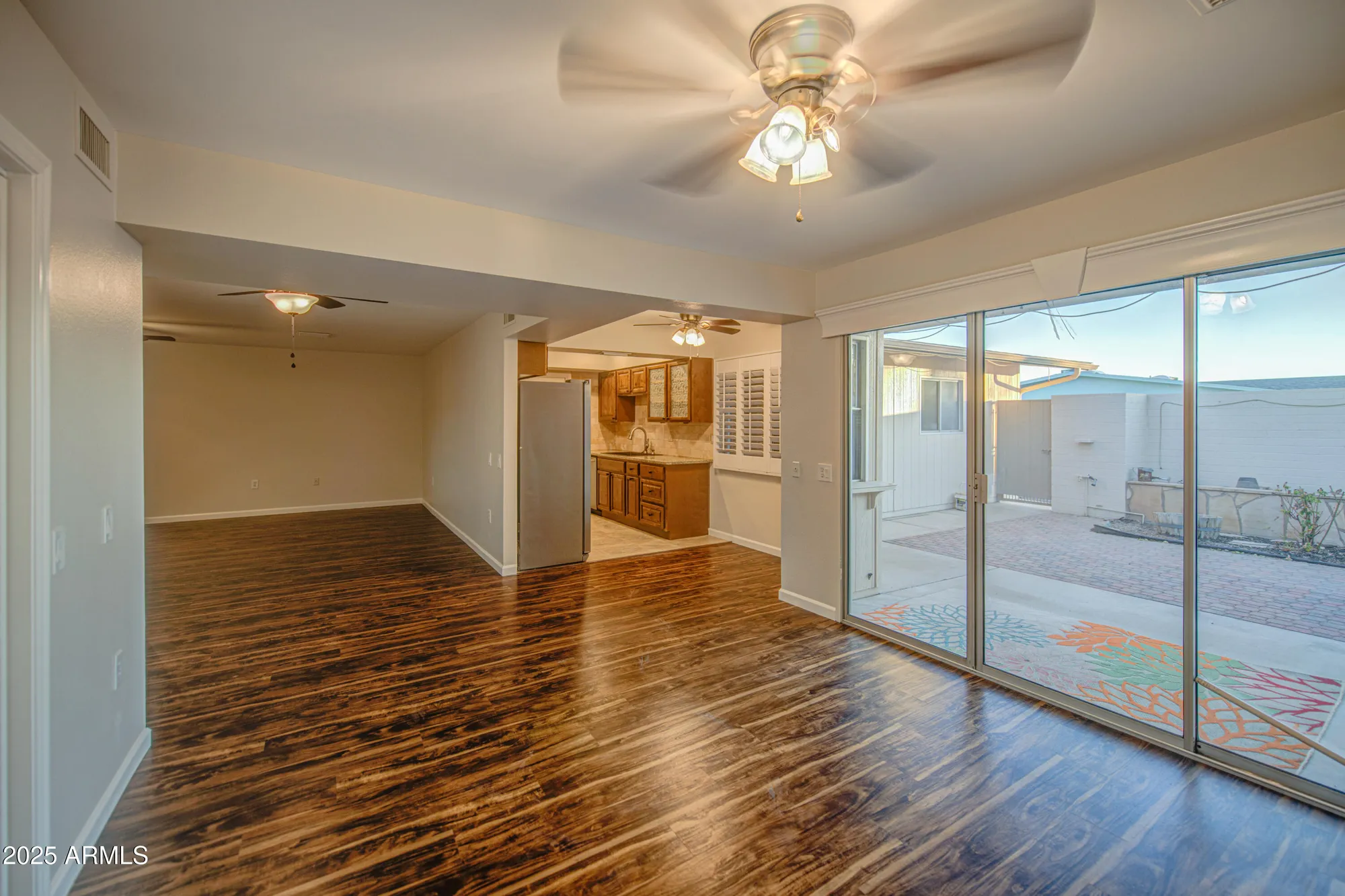 Property Slideshow image 7 of 31 | 10523 w highwood ln, Sun City, AZ, 85373