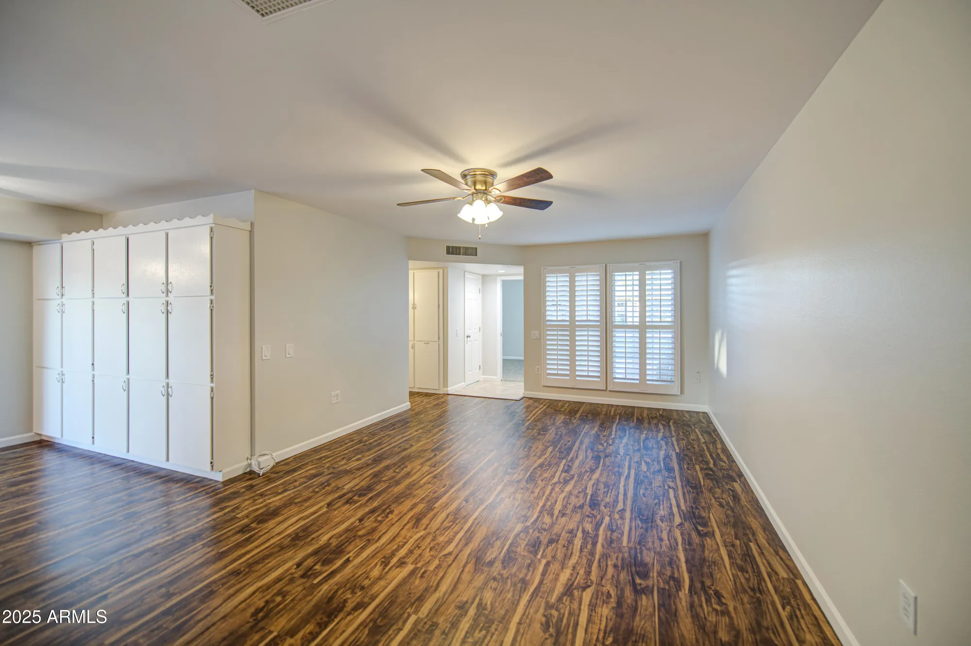 Property Slideshow image 11 of 31 | 10523 w highwood ln, Sun City, AZ, 85373