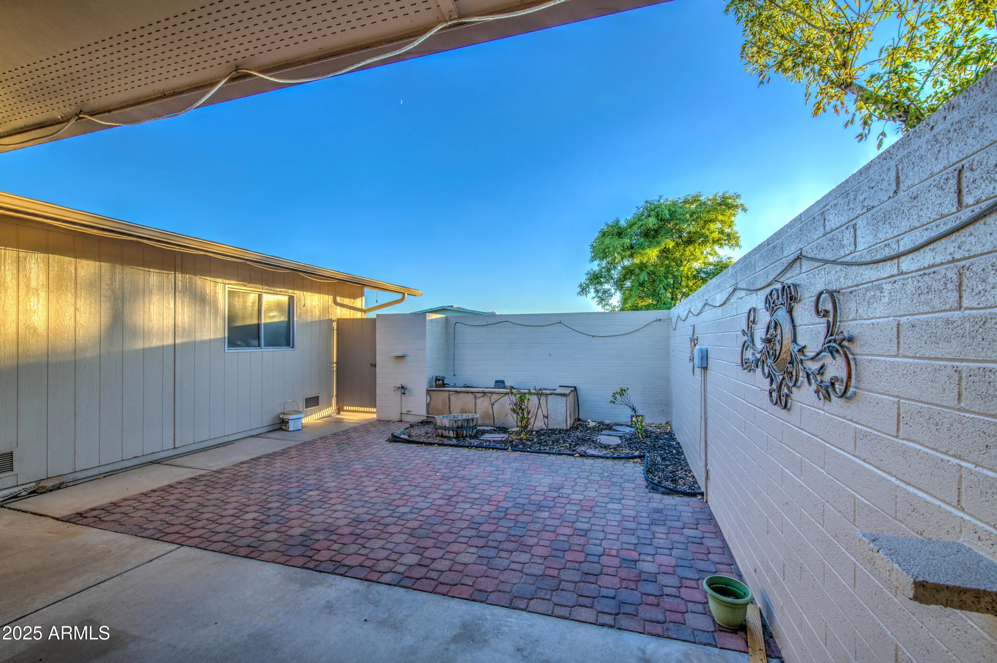 Property Slideshow image 13 of 31 | 10523 w highwood ln, Sun City, AZ, 85373