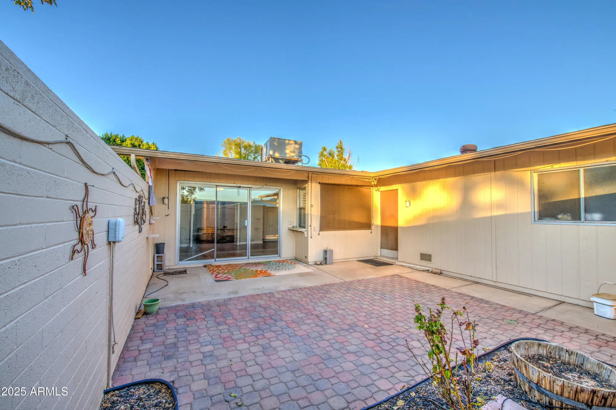 Property Slideshow image 12 of 31 | 10523 w highwood ln, Sun City, AZ, 85373