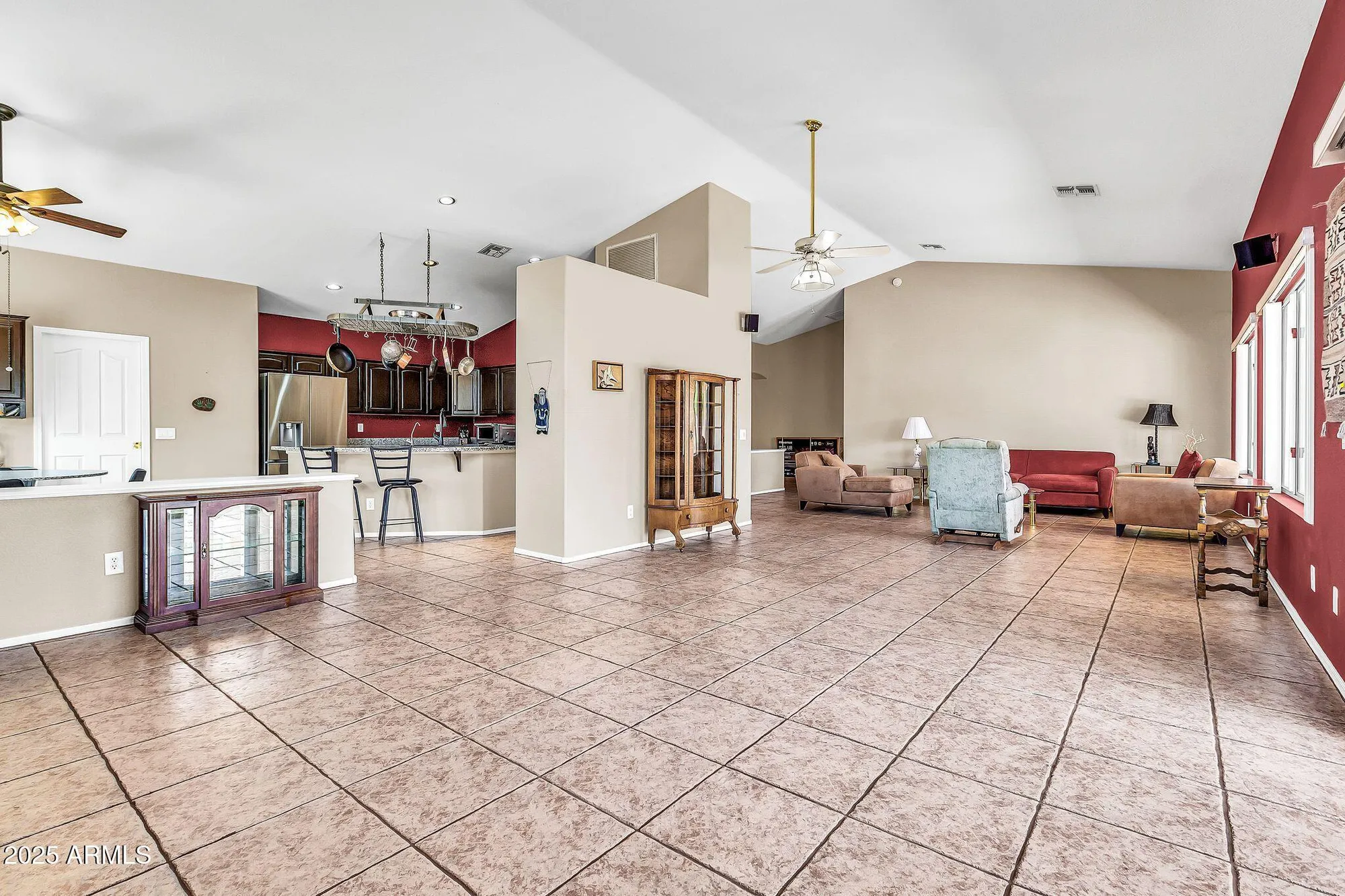 Property Slideshow image 9 of 49 | 24511 s saddletree dr, Sun Lakes, AZ, 85248