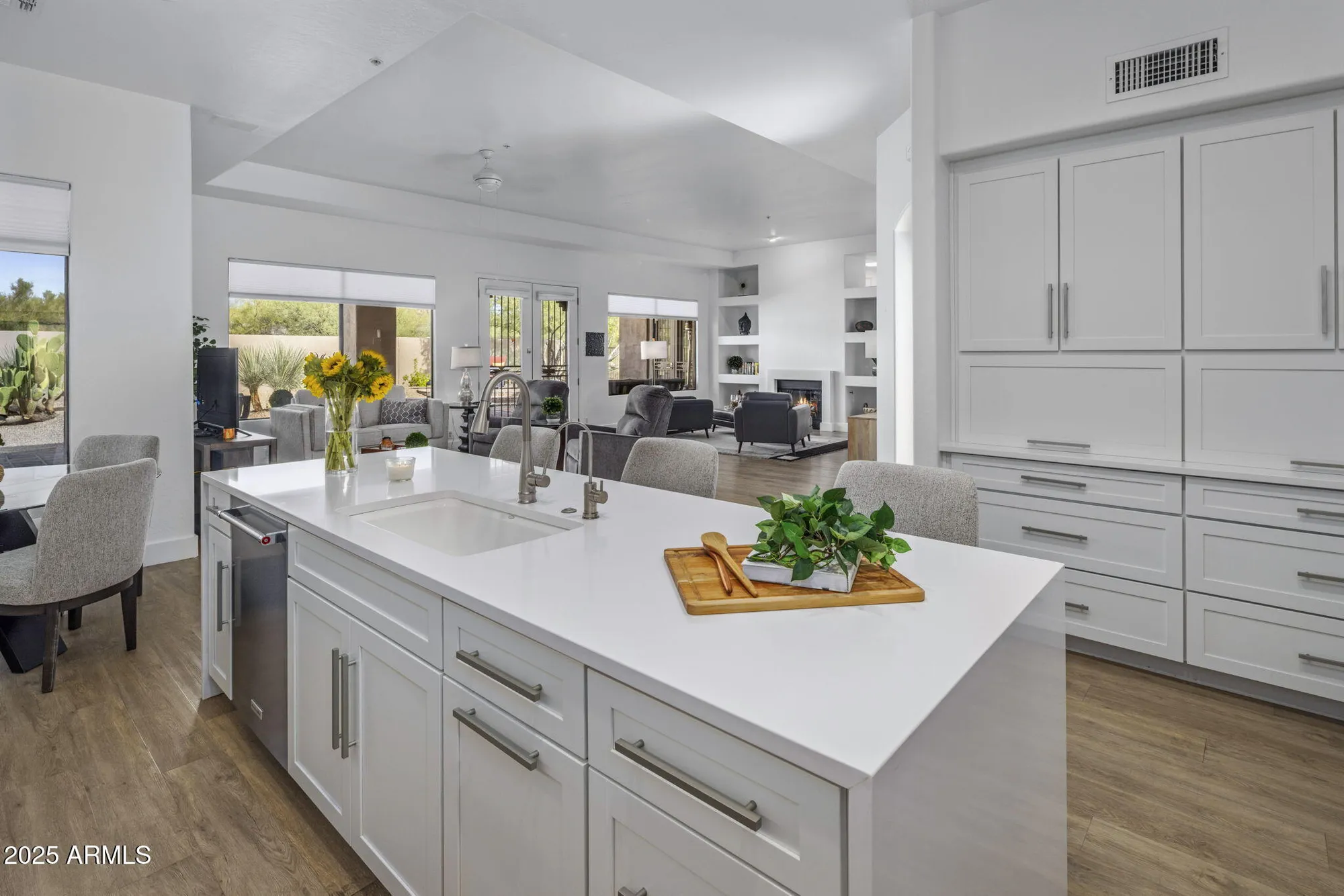 Property Slideshow image 13 of 38 | 33631 n 71st way, Scottsdale, AZ, 85266