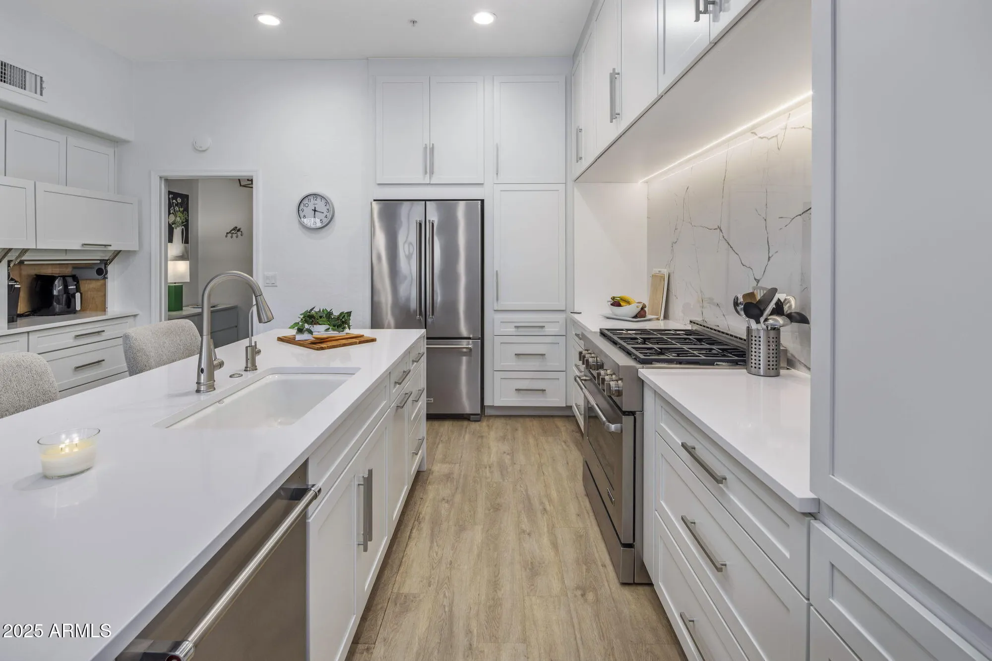 Property Slideshow image 11 of 38 | 33631 n 71st way, Scottsdale, AZ, 85266