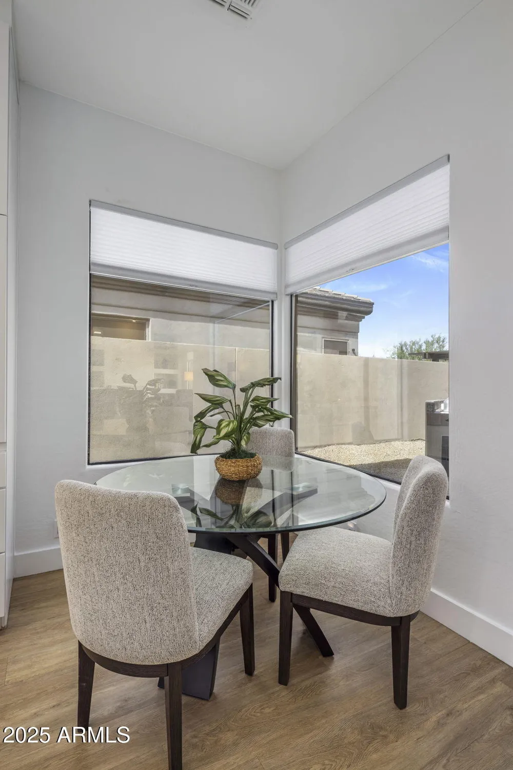 Property Slideshow image 9 of 38 | 33631 n 71st way, Scottsdale, AZ, 85266