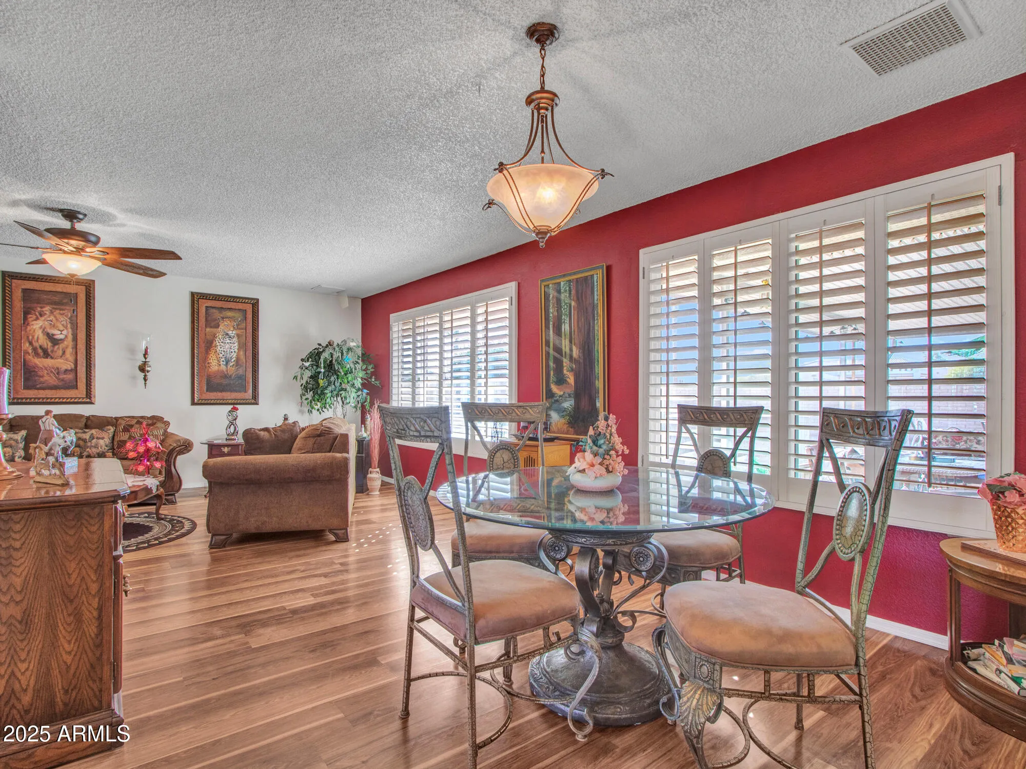 Property Slideshow image 13 of 50 | 9313 w arrowhead dr, Sun City, AZ, 85351
