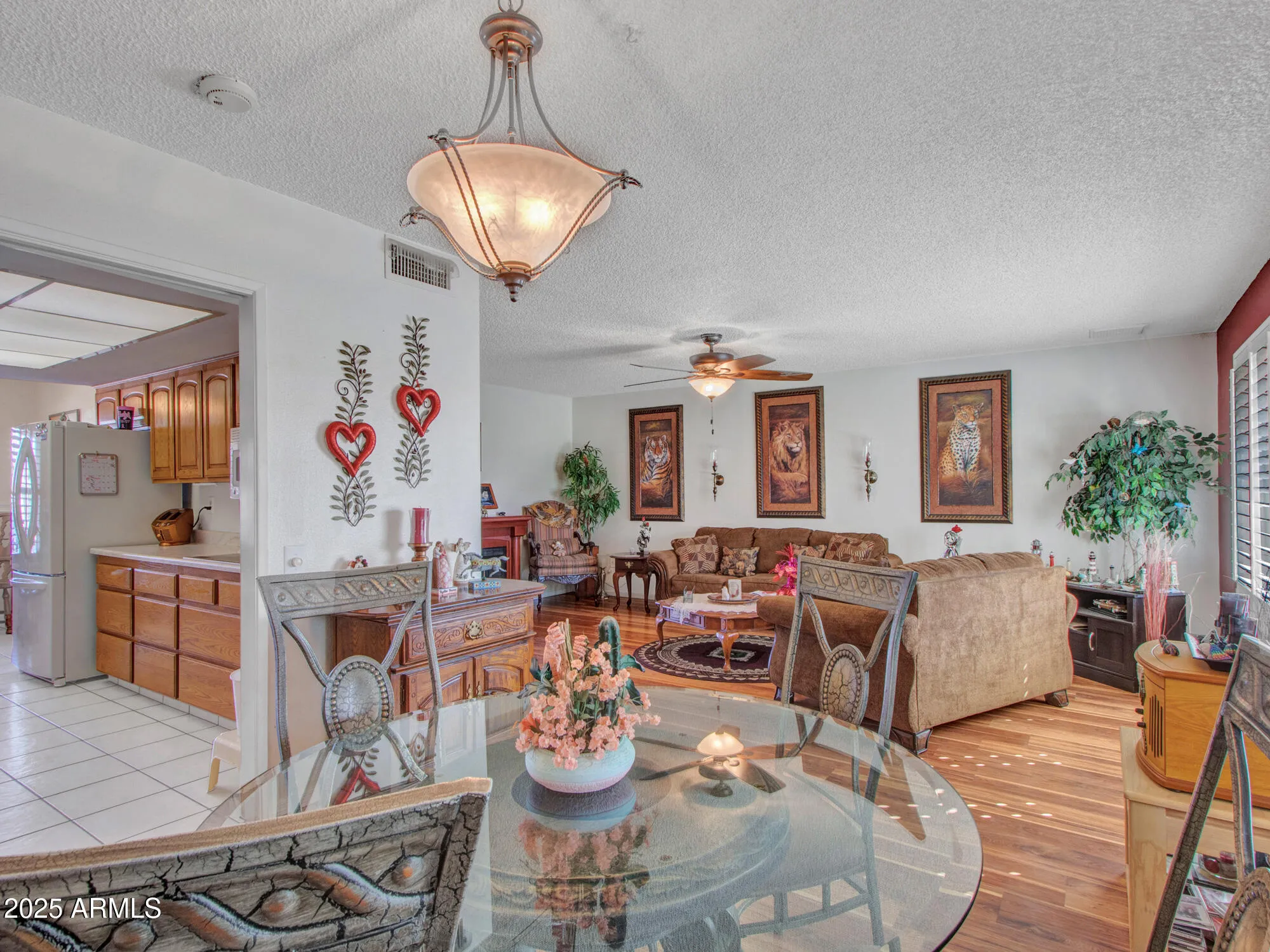 Property Slideshow image 14 of 50 | 9313 w arrowhead dr, Sun City, AZ, 85351