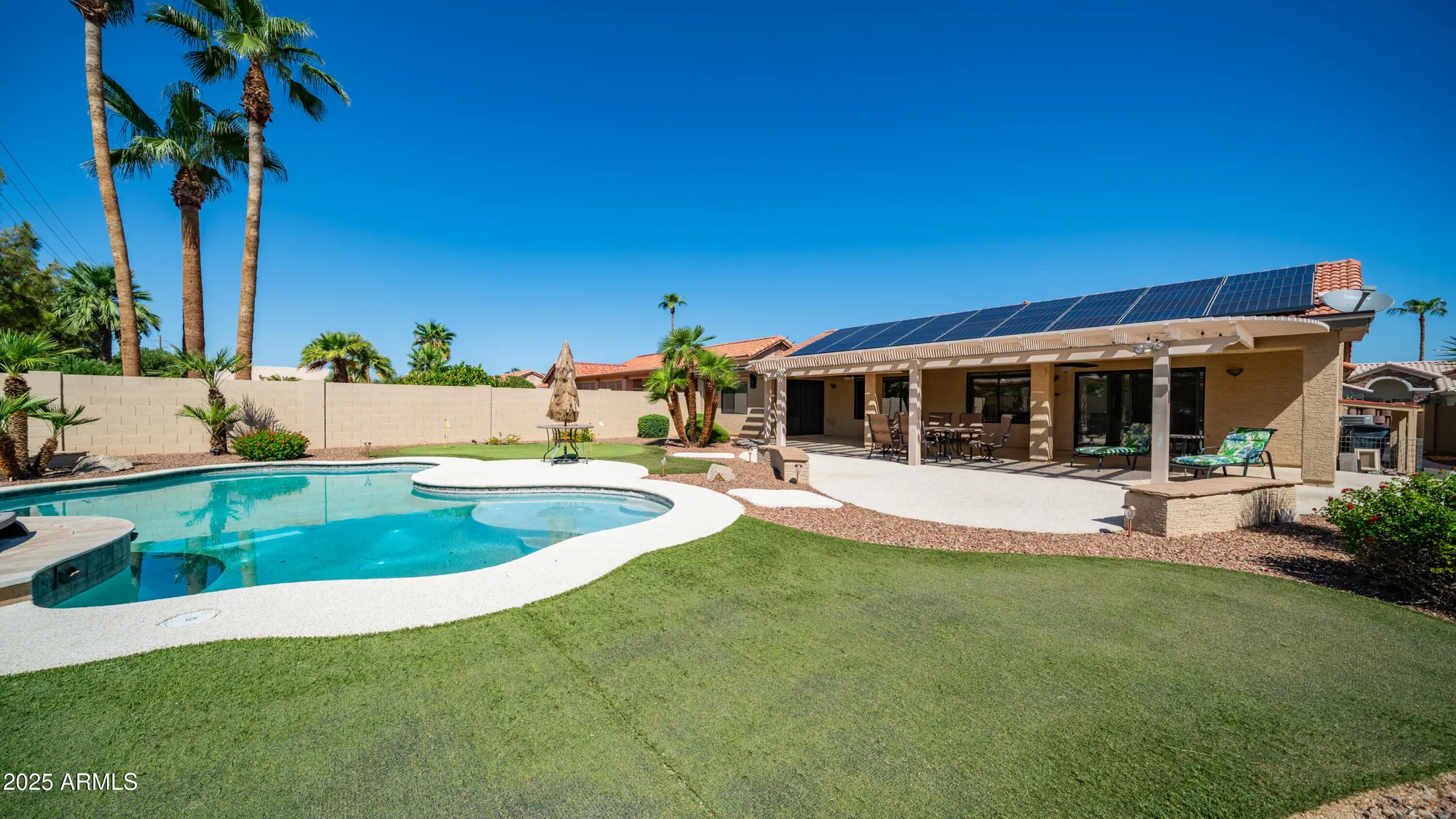 Property Slideshow image 9 of 36 | 10641 e coopers hawk dr, Sun Lakes, AZ, 85248