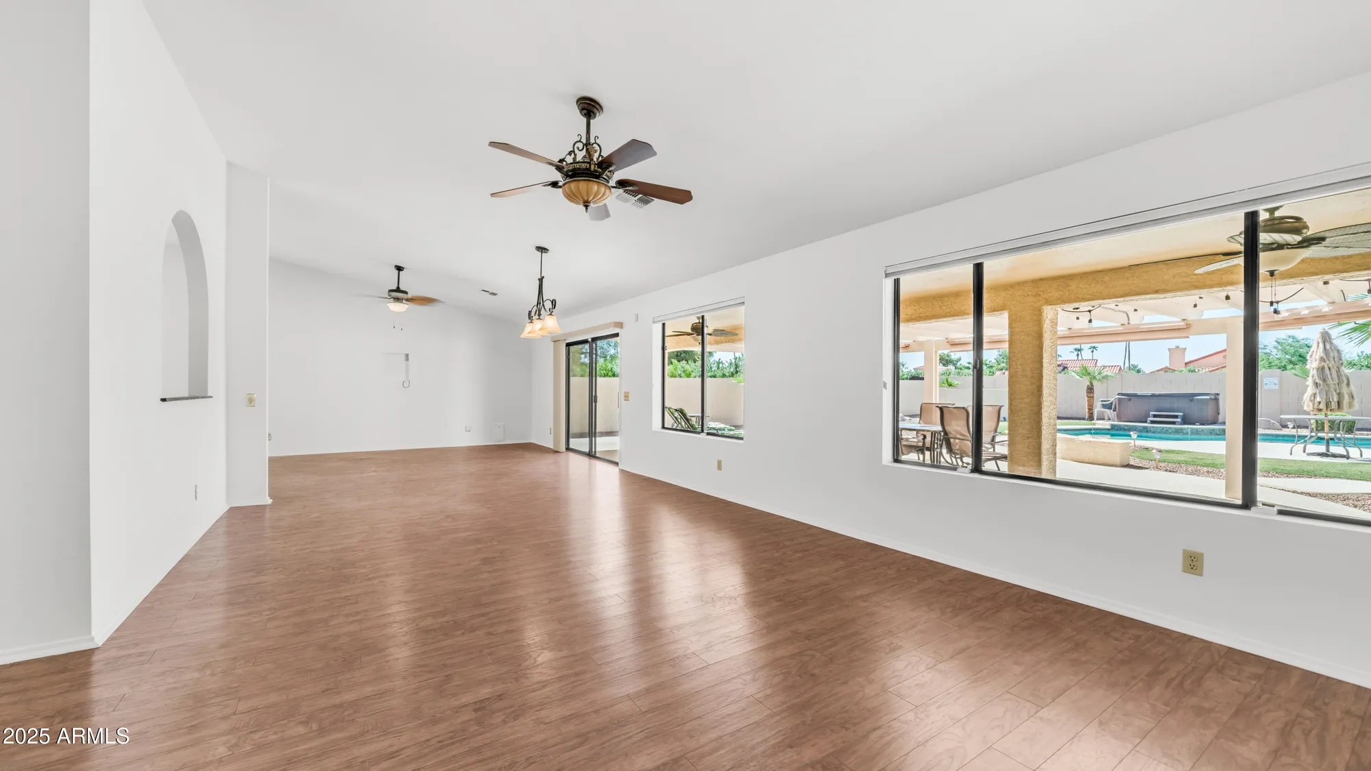 Property Slideshow image 13 of 36 | 10641 e coopers hawk dr, Sun Lakes, AZ, 85248