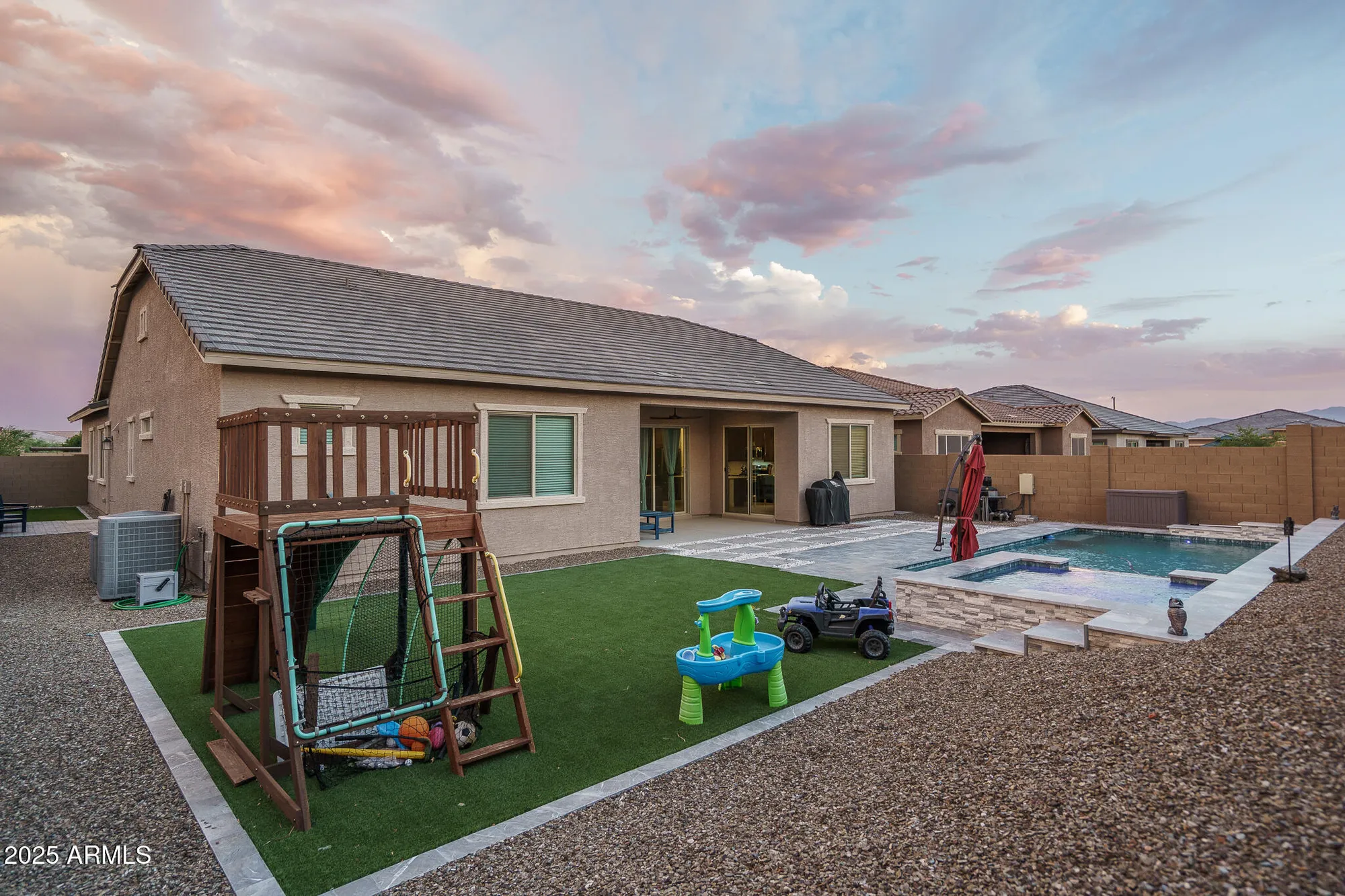Property Slideshow image 37 of 56 | 24396 n 169th dr, Surprise, AZ, 85387