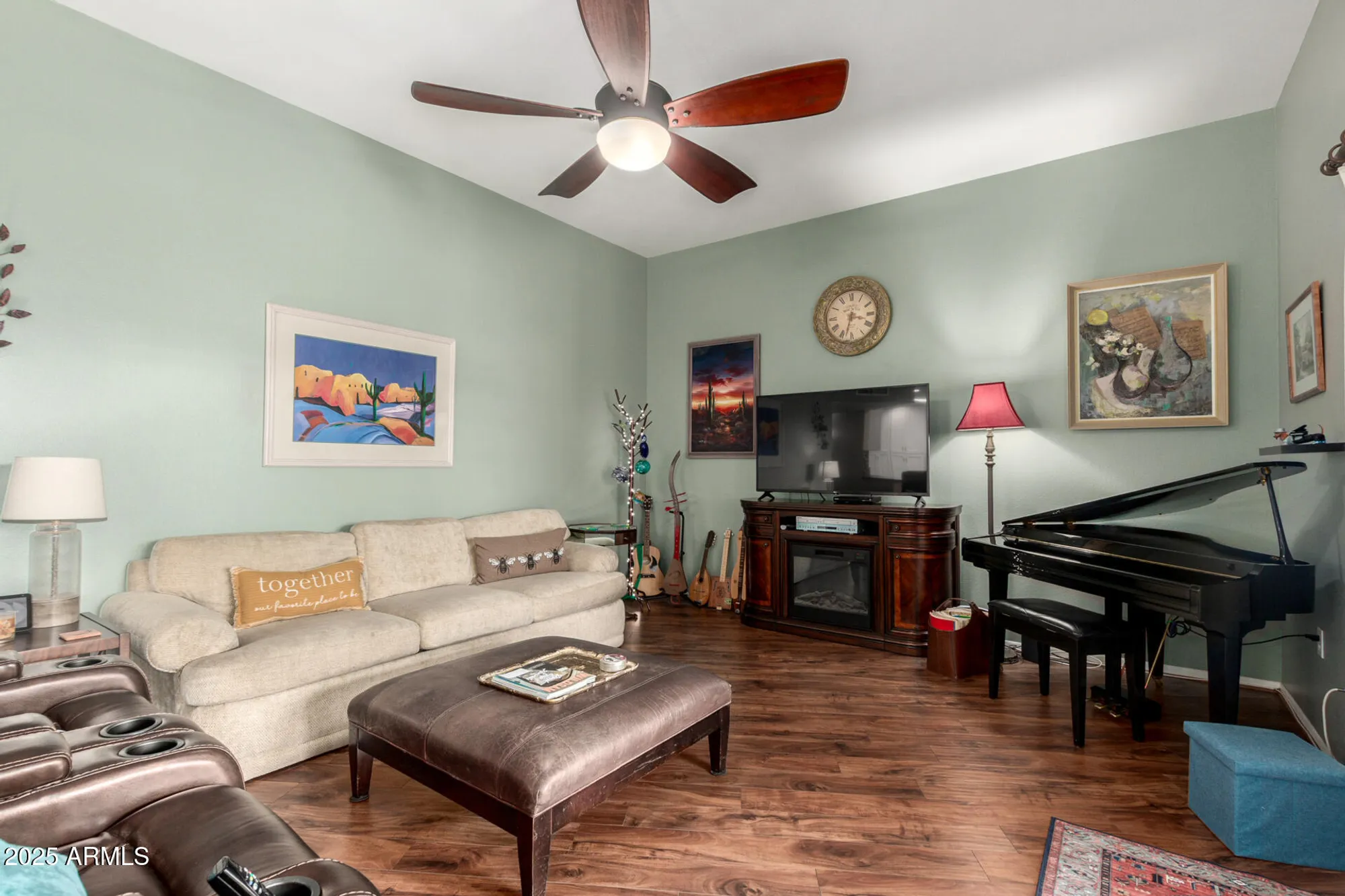 Property Slideshow image 7 of 28 | 16822 n 102nd ave, Sun City, AZ, 85351
