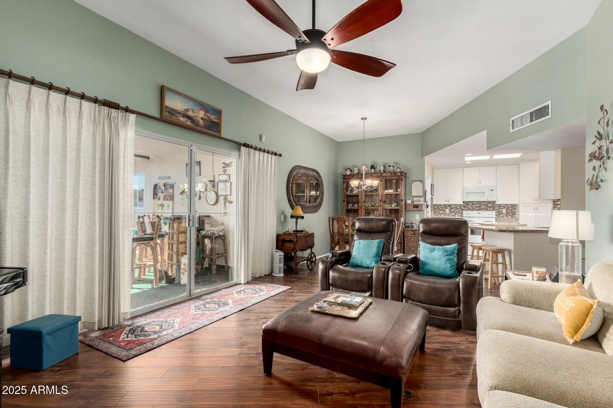 Property Slideshow image 8 of 28 | 16822 n 102nd ave, Sun City, AZ, 85351