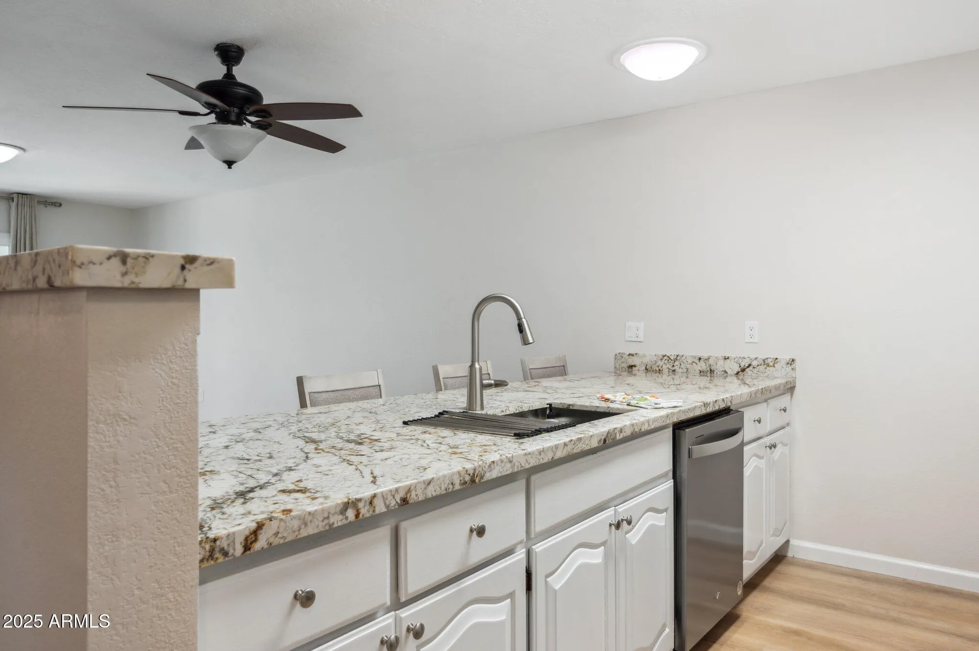 Property Slideshow image 5 of 36 | 1021 s greenfield rd unit 1106, Mesa, AZ, 85206
