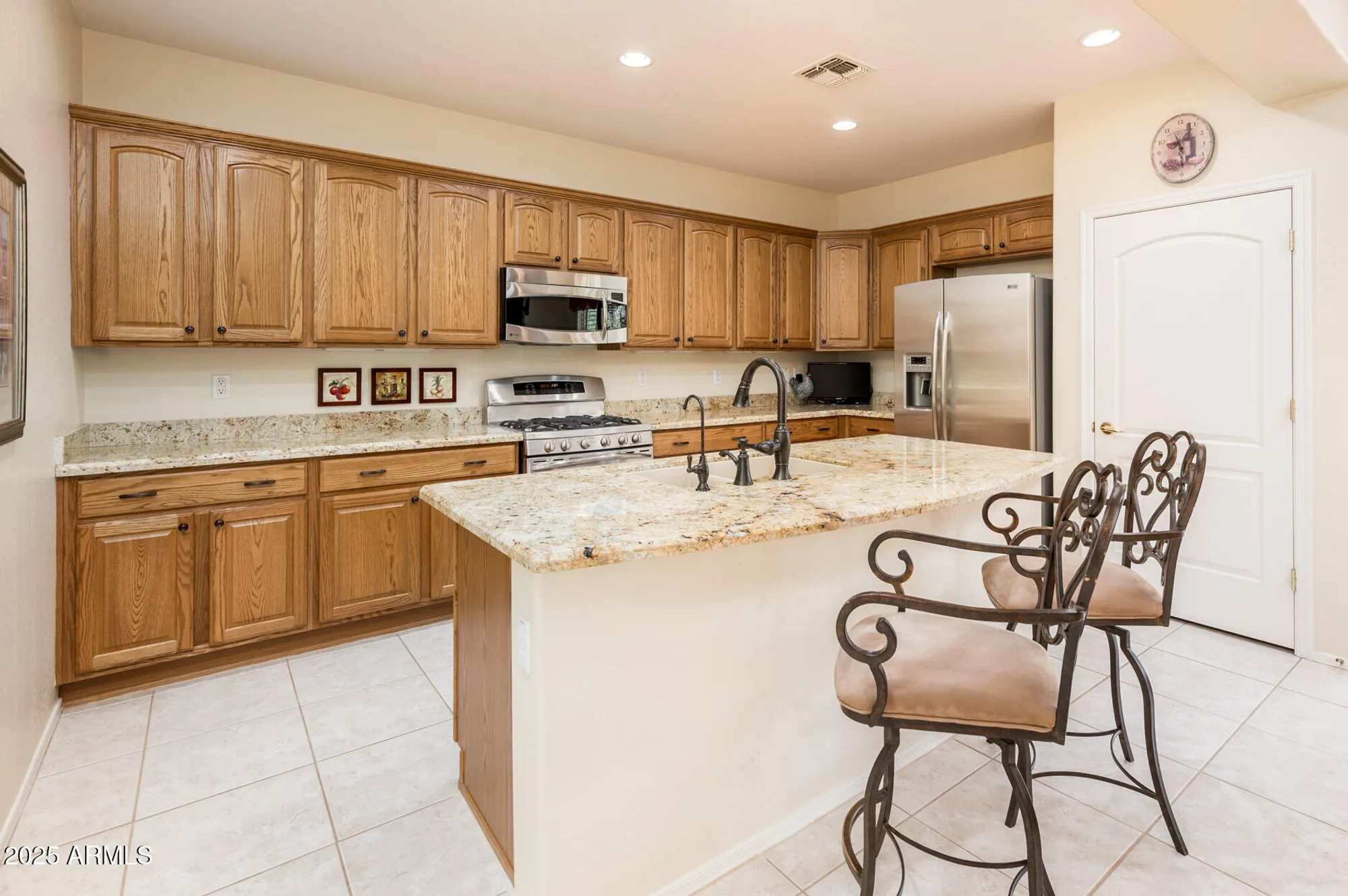 Property Slideshow image 14 of 66 | 13434 w el sueno ct, Sun City West, AZ, 85375
