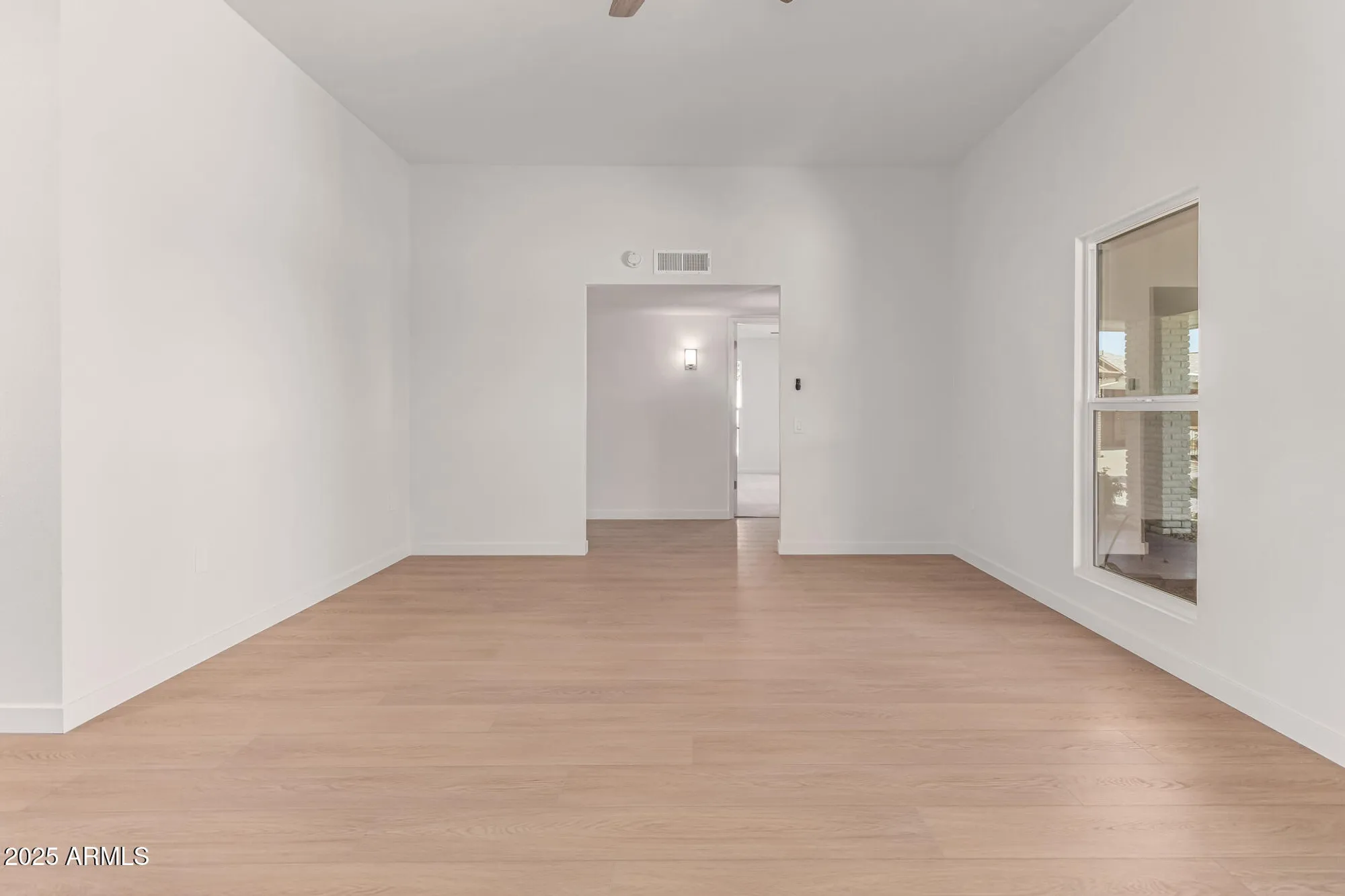 Property Slideshow image 13 of 36 | 16853 n meadow park dr, Sun City, AZ, 85351