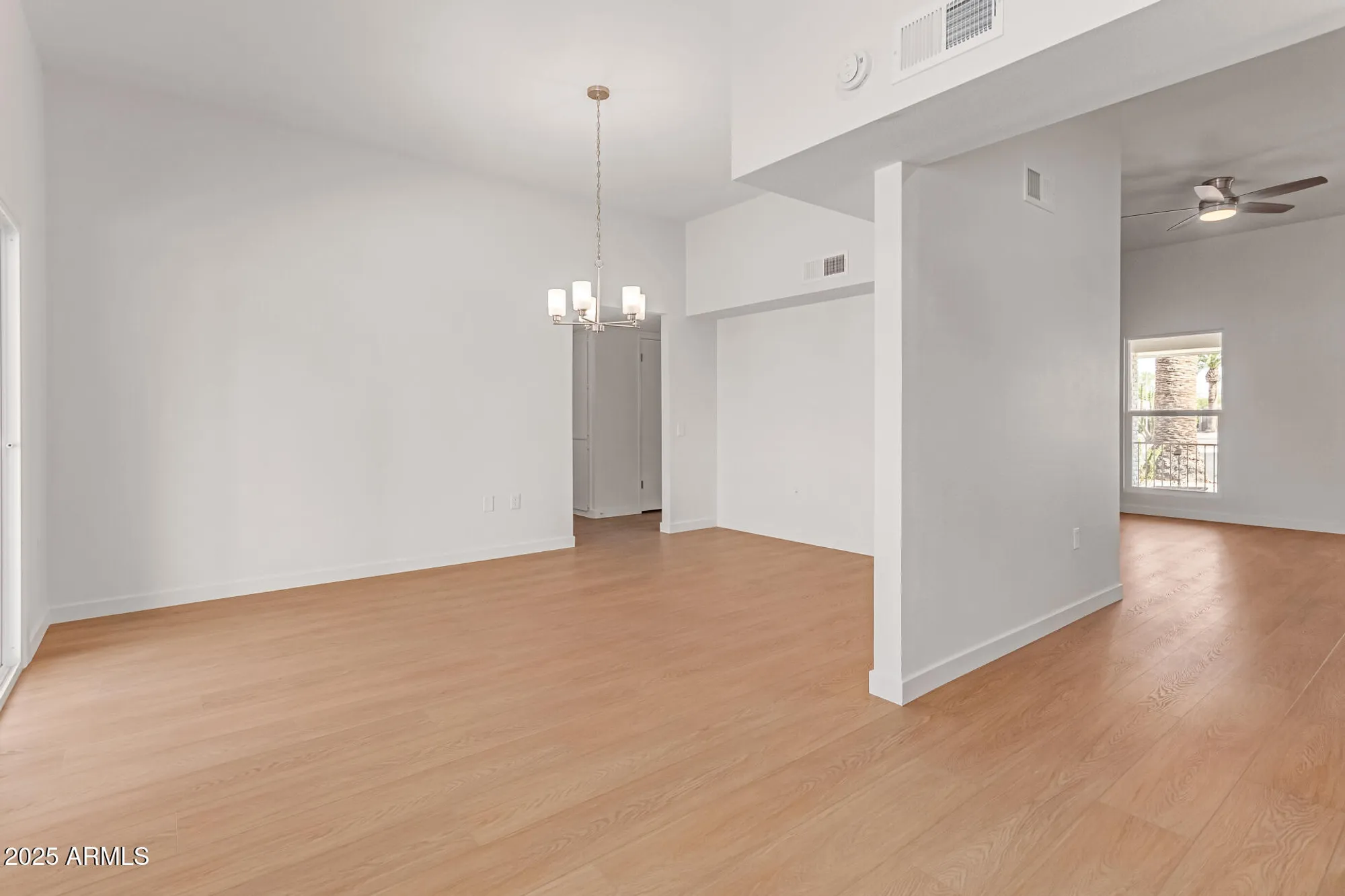 Property Slideshow image 14 of 36 | 16853 n meadow park dr, Sun City, AZ, 85351