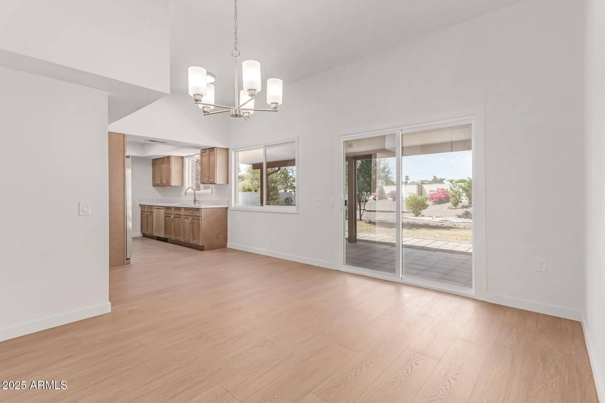 Property Slideshow image 16 of 36 | 16853 n meadow park dr, Sun City, AZ, 85351