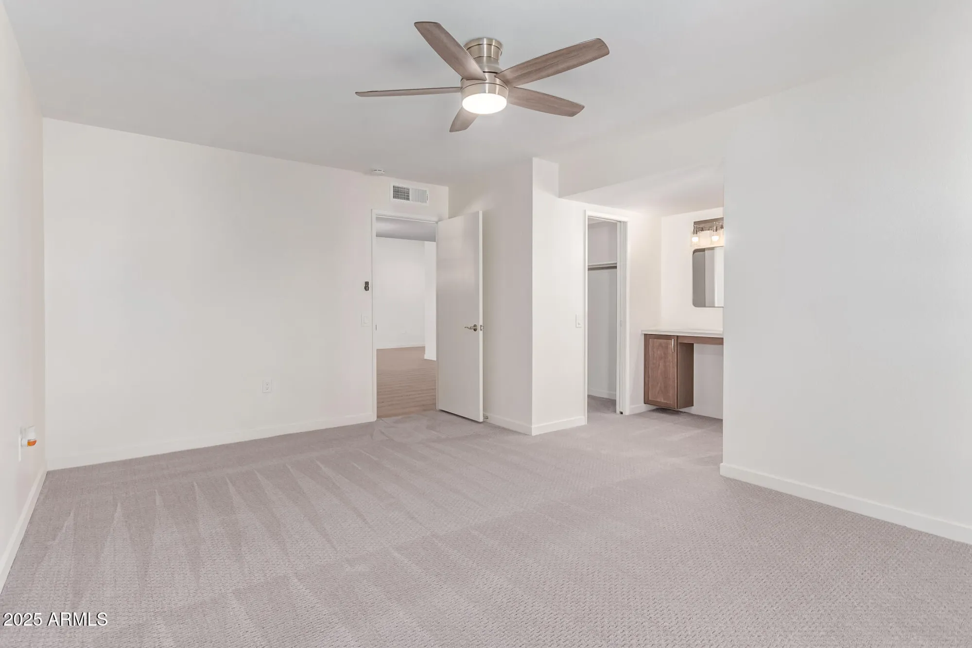 Property Slideshow image 22 of 36 | 16853 n meadow park dr, Sun City, AZ, 85351