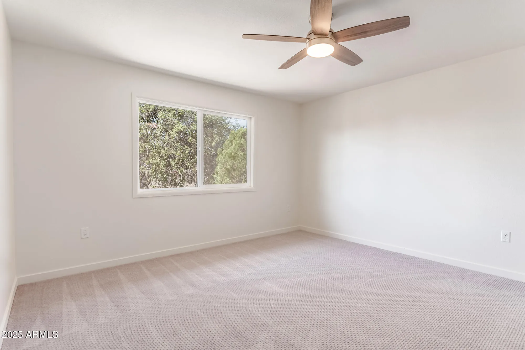 Property Slideshow image 26 of 36 | 16853 n meadow park dr, Sun City, AZ, 85351